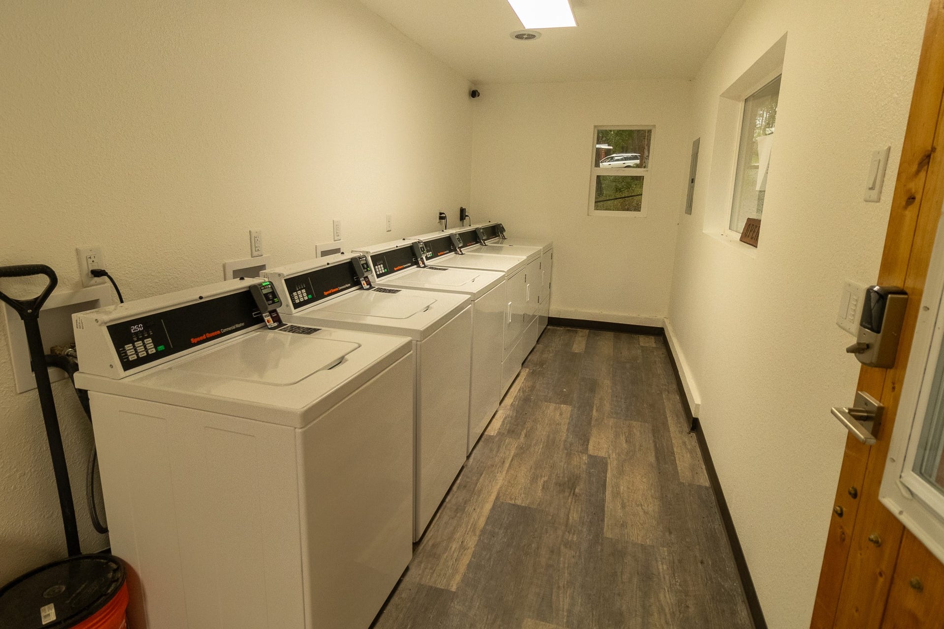 13779 Outback Lane, Bigfork, MT 59911 13779 Outback Lane, Bigfork, MT 59911