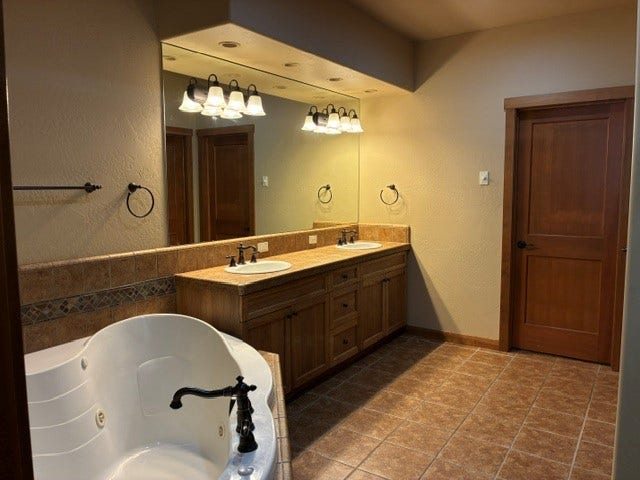 68 Bay Harbor Drive, Bigfork, MT 59911 Double sinks
