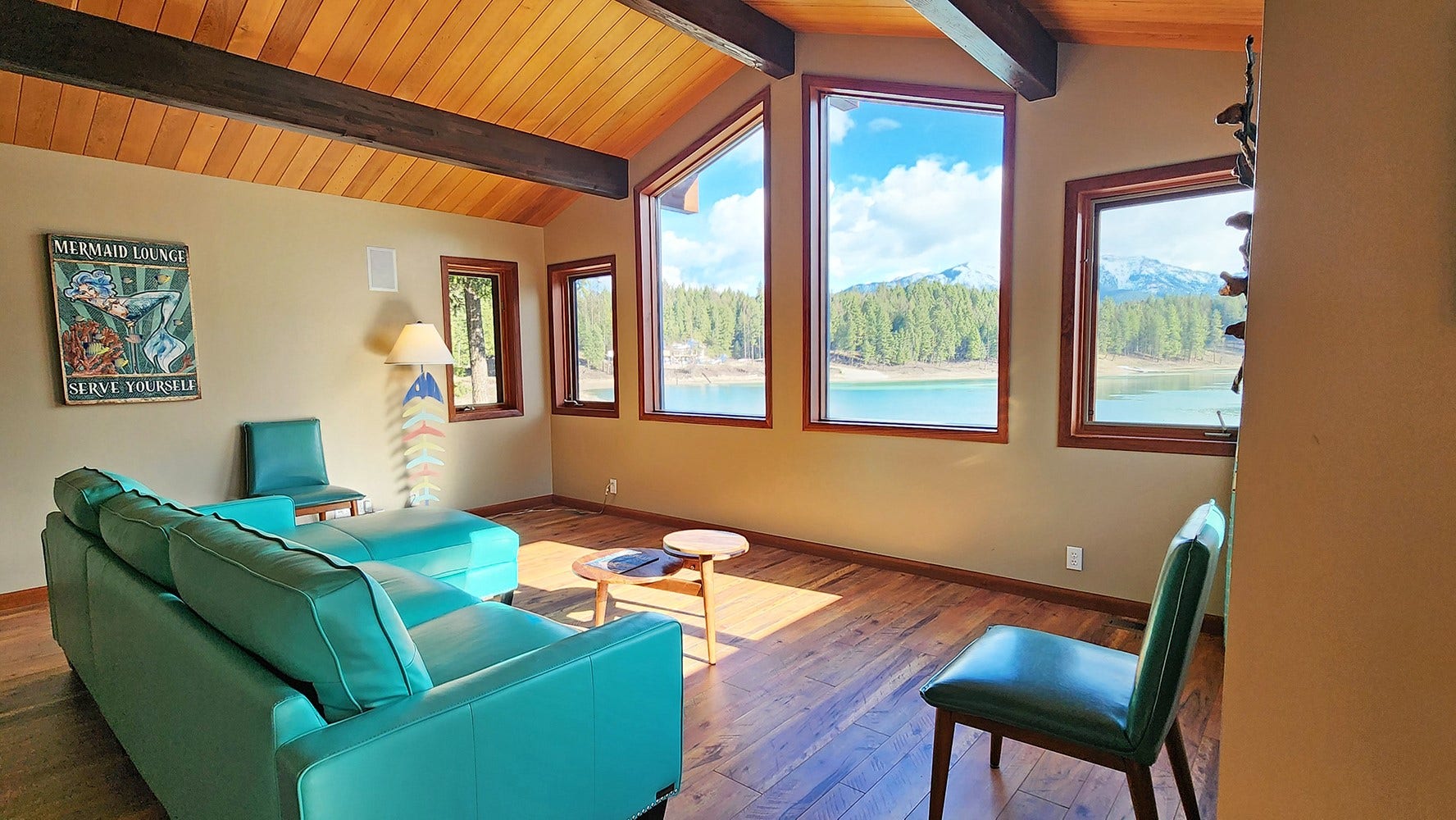 989 Lake Of The Woods Lane, Bigfork, MT 59911