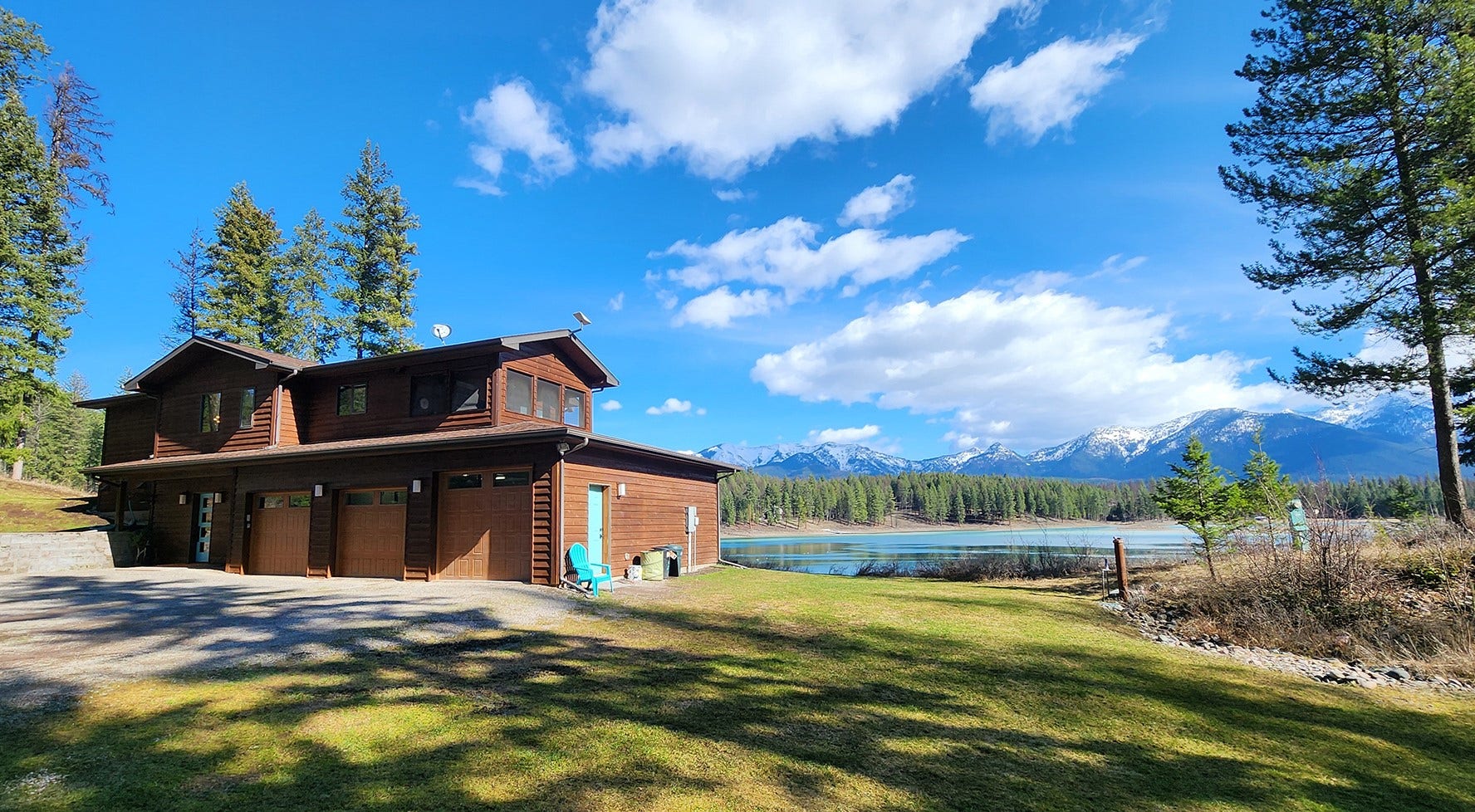 989 Lake Of The Woods Lane, Bigfork, MT 59911
