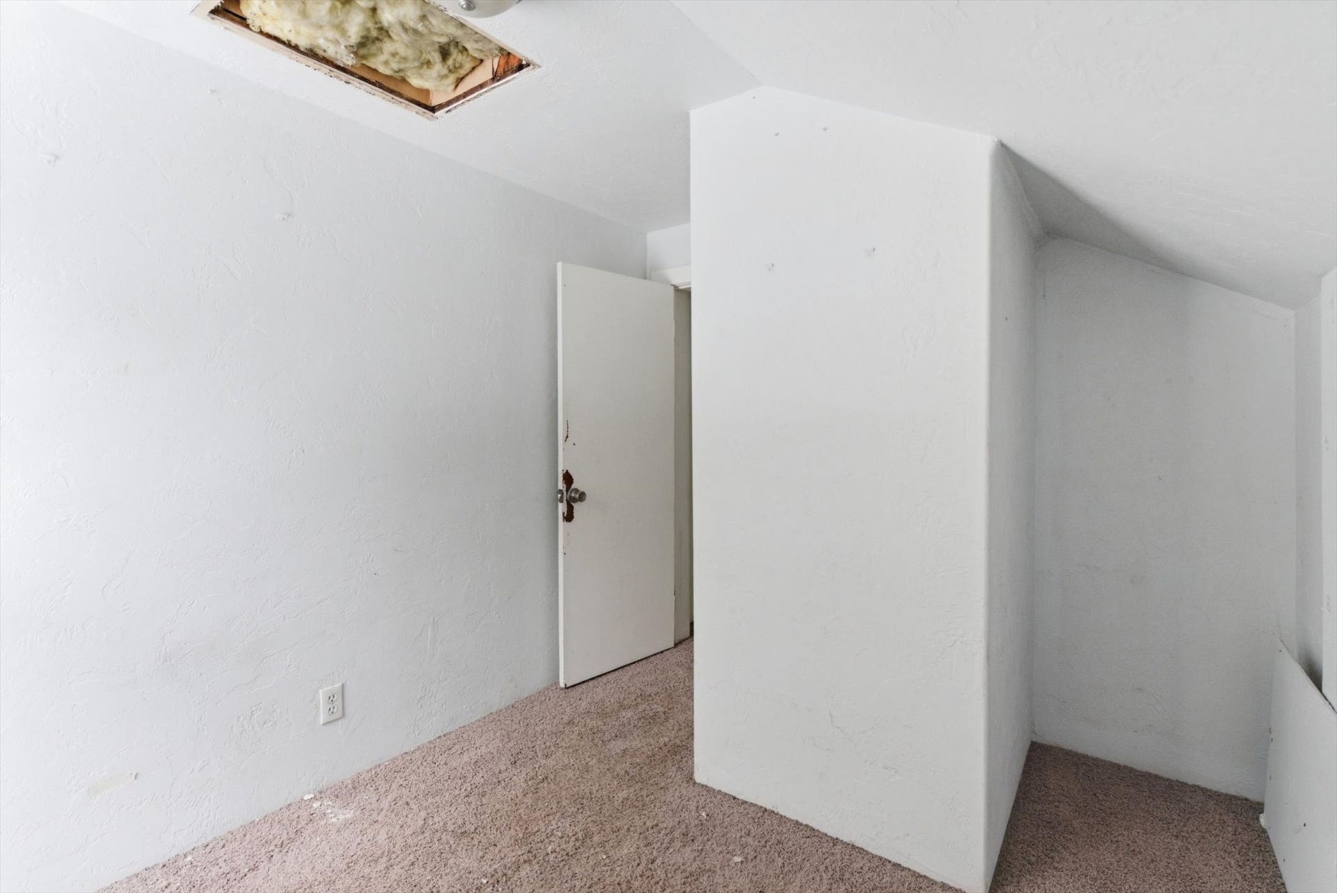 9590 US Hwy 2 E, Martin City, MT 59926 Bedroom 1
