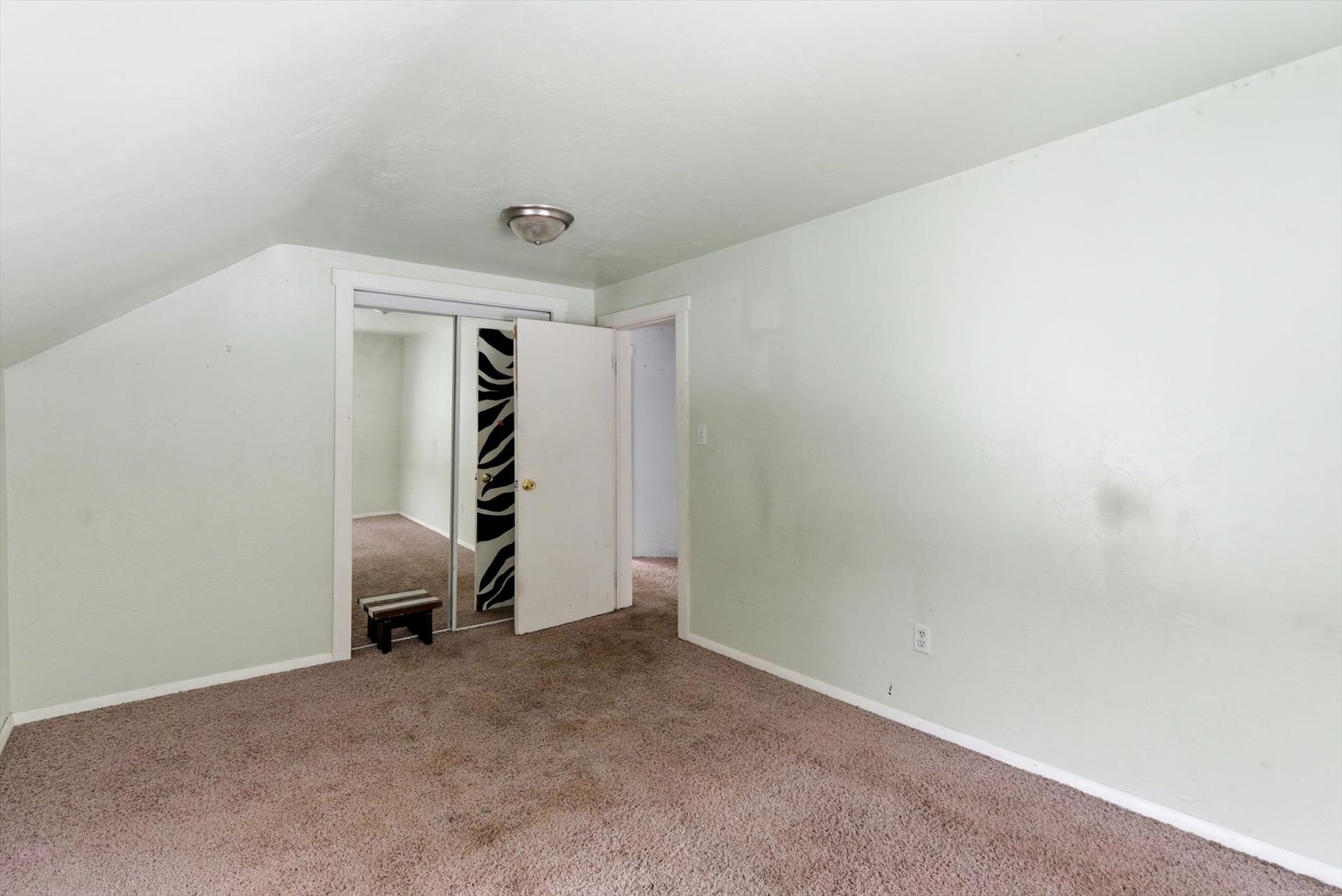 9590 US Hwy 2 E, Martin City, MT 59926 Bedroom 2