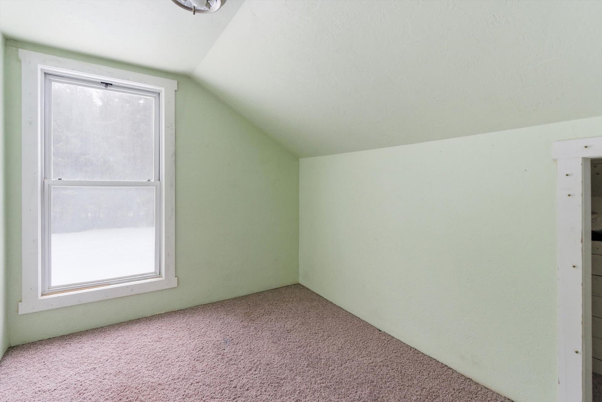 9590 US Hwy 2 E, Martin City, MT 59926 Bedroom 2