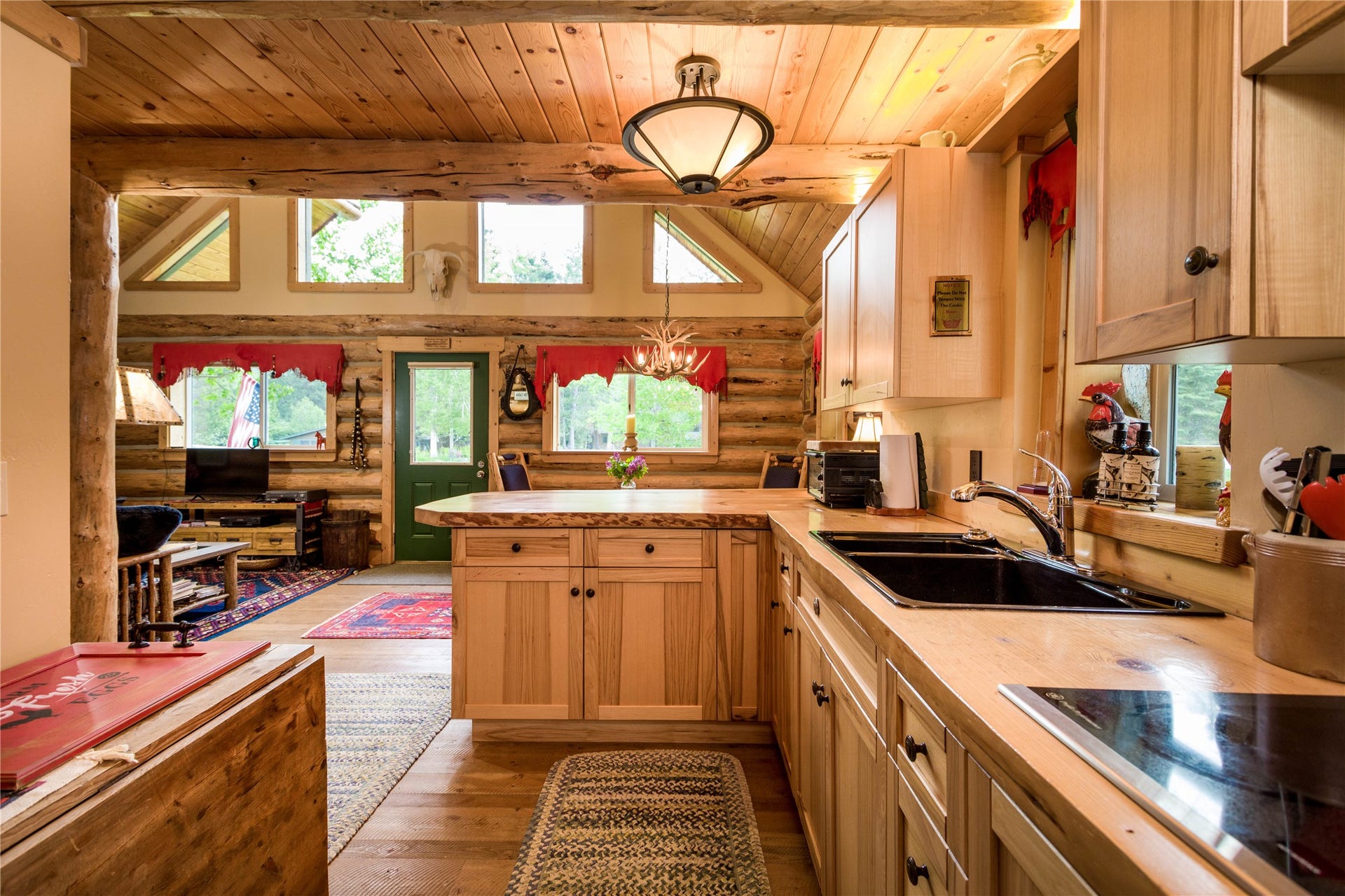 280 Shady Lane, Bigfork, MT 59911 280 Shady Lane, Bigfork, MT 59911