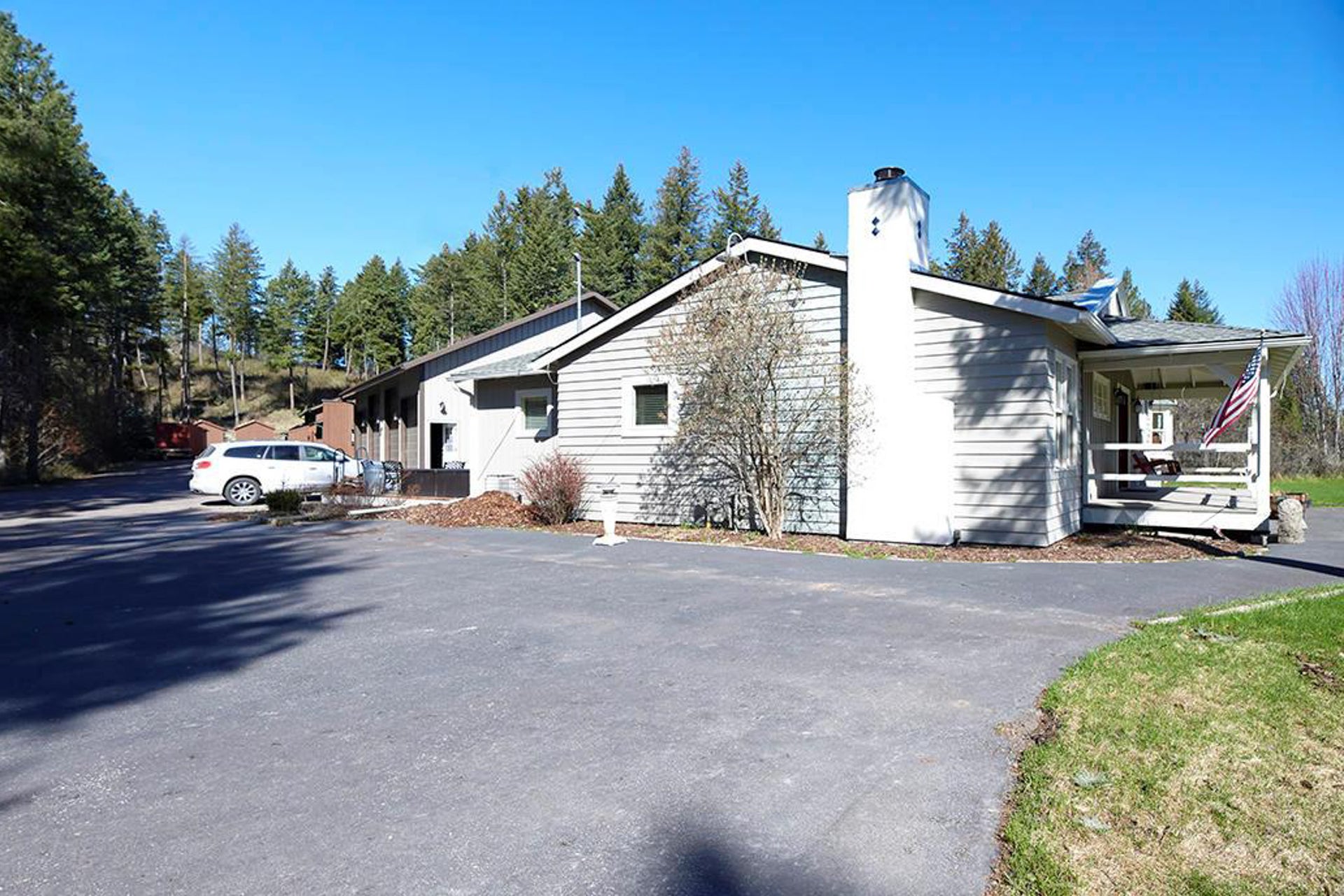 8560 MT Highway 35, Bigfork, MT 59911 8560 MT Highway 35, Bigfork, MT 59911