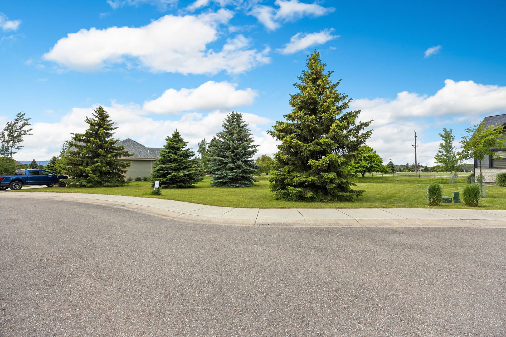 50 Lake Pointe Way, Bigfork, MT 59911 50 Lake Pointe Way, Bigfork, MT 59911