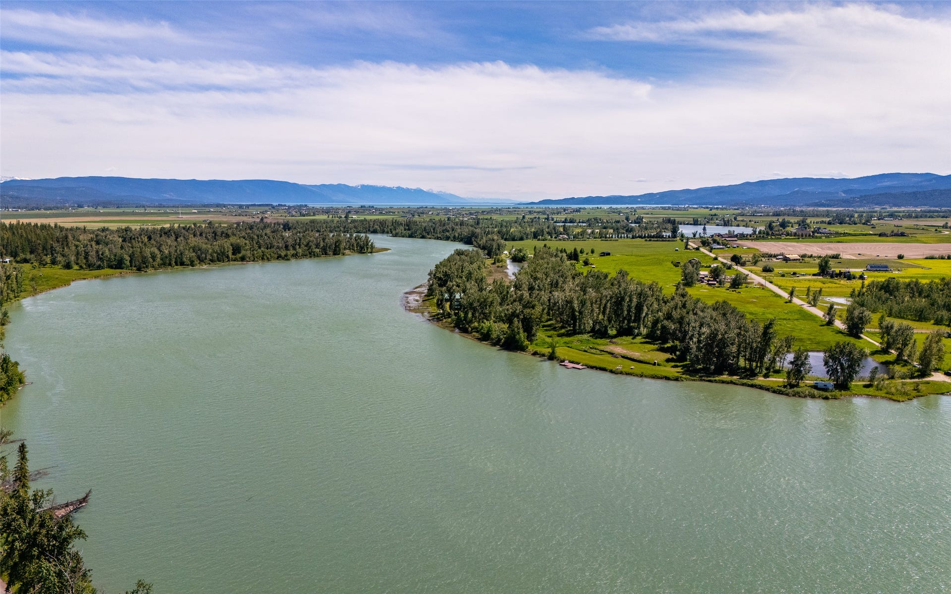 905 Wagner Lane, Kalispell, MT 59901 905 Wagner Lane, Kalispell, MT 59901