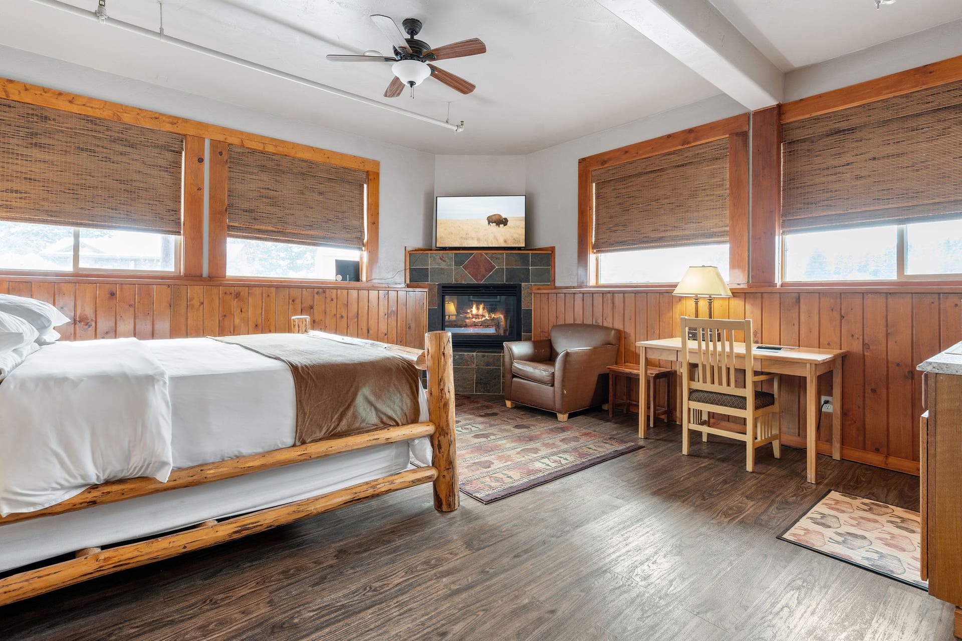 5 Swan Way, Bigfork, MT 59911 Lodge - The Buffalo Saloon, Casino, Grill and Lodge.