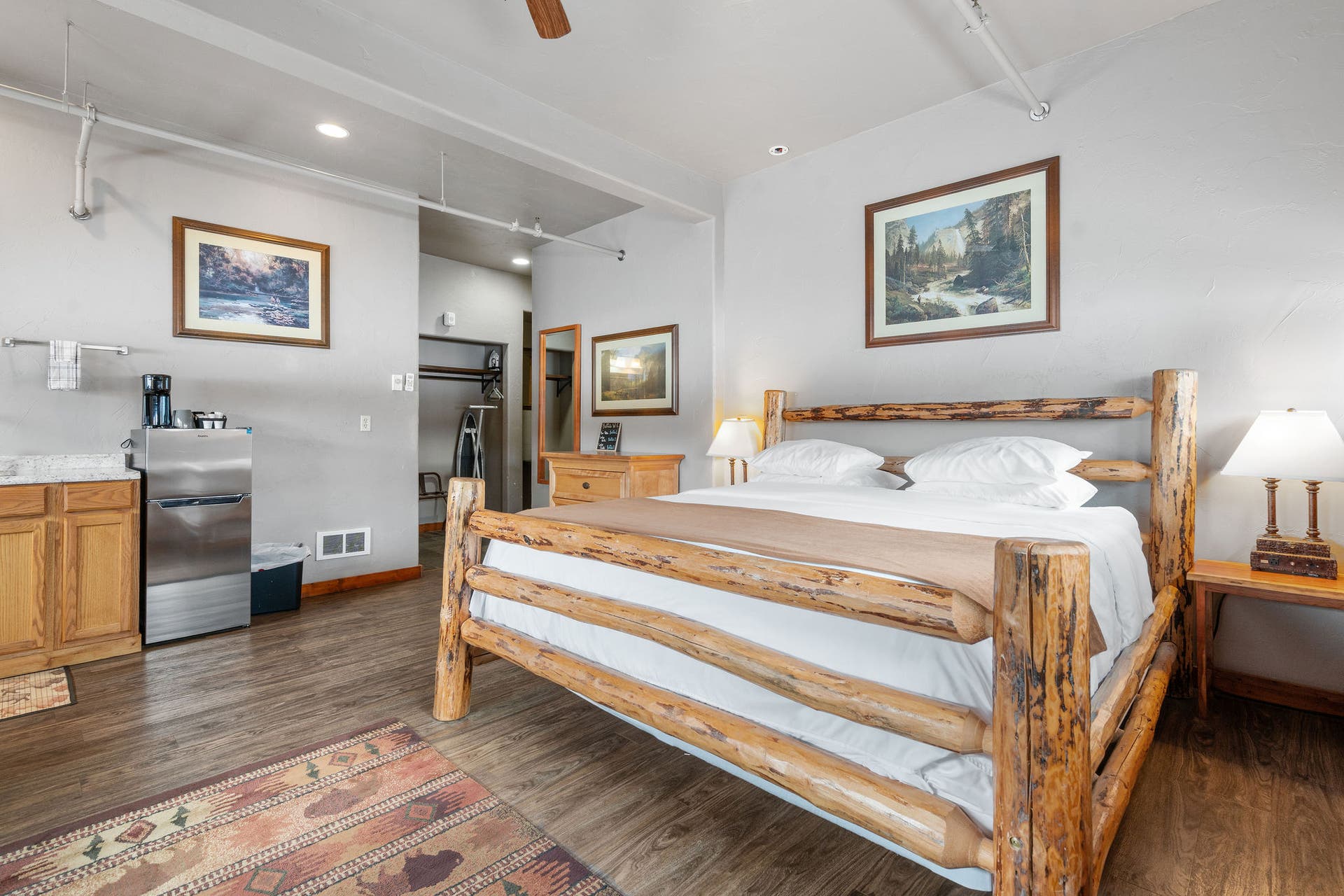 5 Swan Way, Bigfork, MT 59911 Lodge - The Buffalo Saloon, Casino, Grill and Lodge.