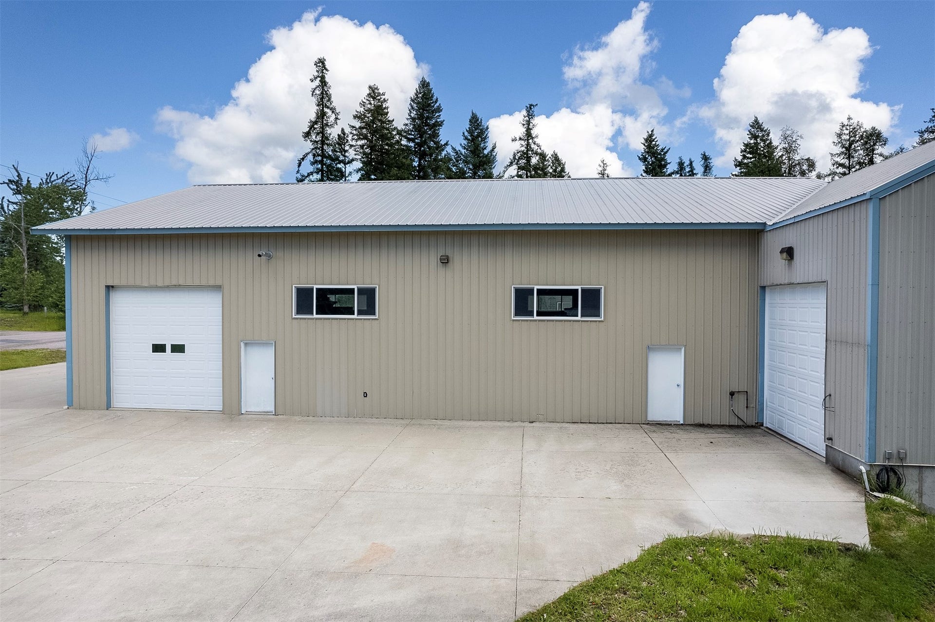 31566 S Ferndale Drive, Bigfork, MT 59911