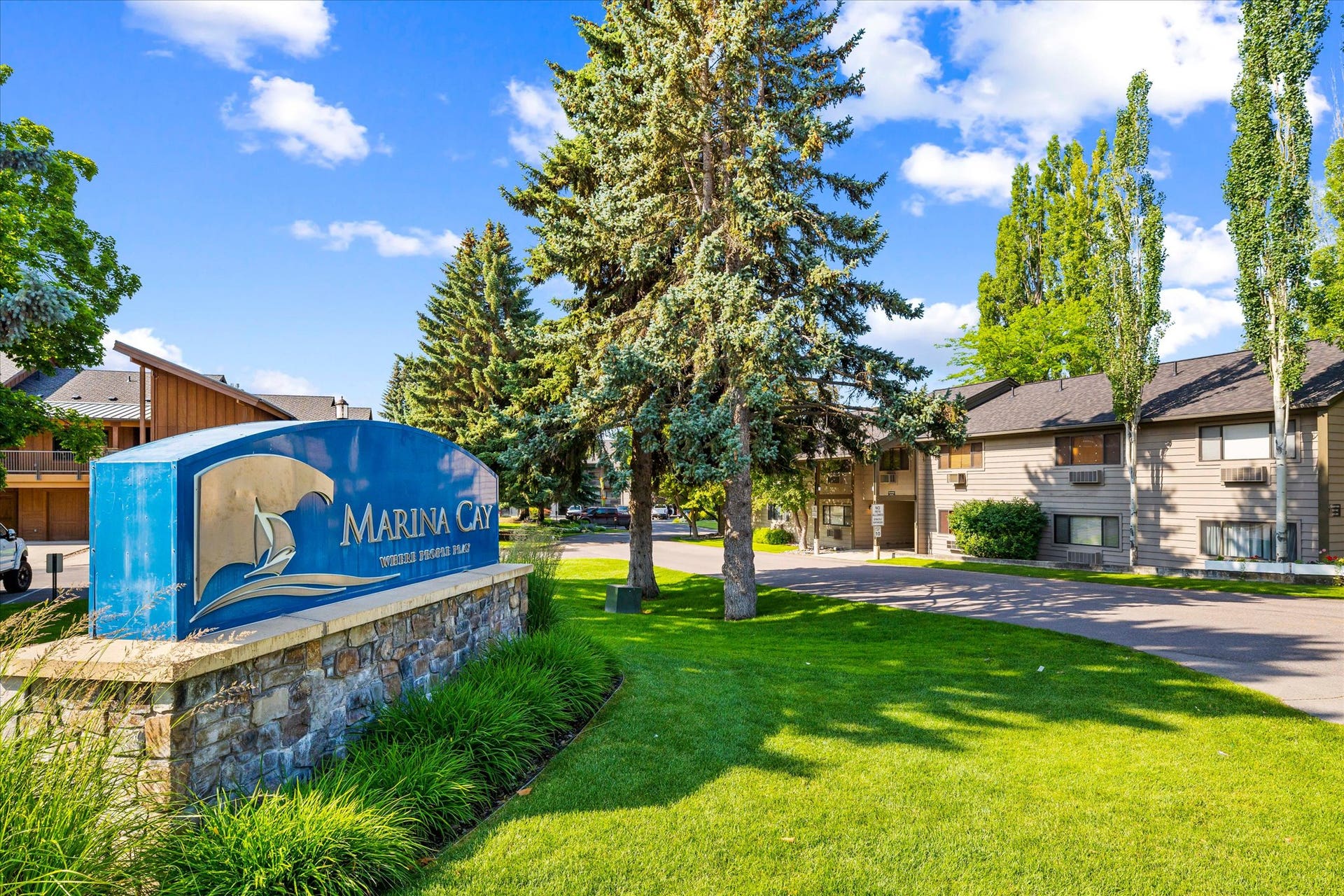 180 Vista Lane, #236, Bigfork, MT 59911 Marina Cay Entrance - 180 Vista Lane - #236 - Bigfork, Montana 59911 Marina Cay Condo