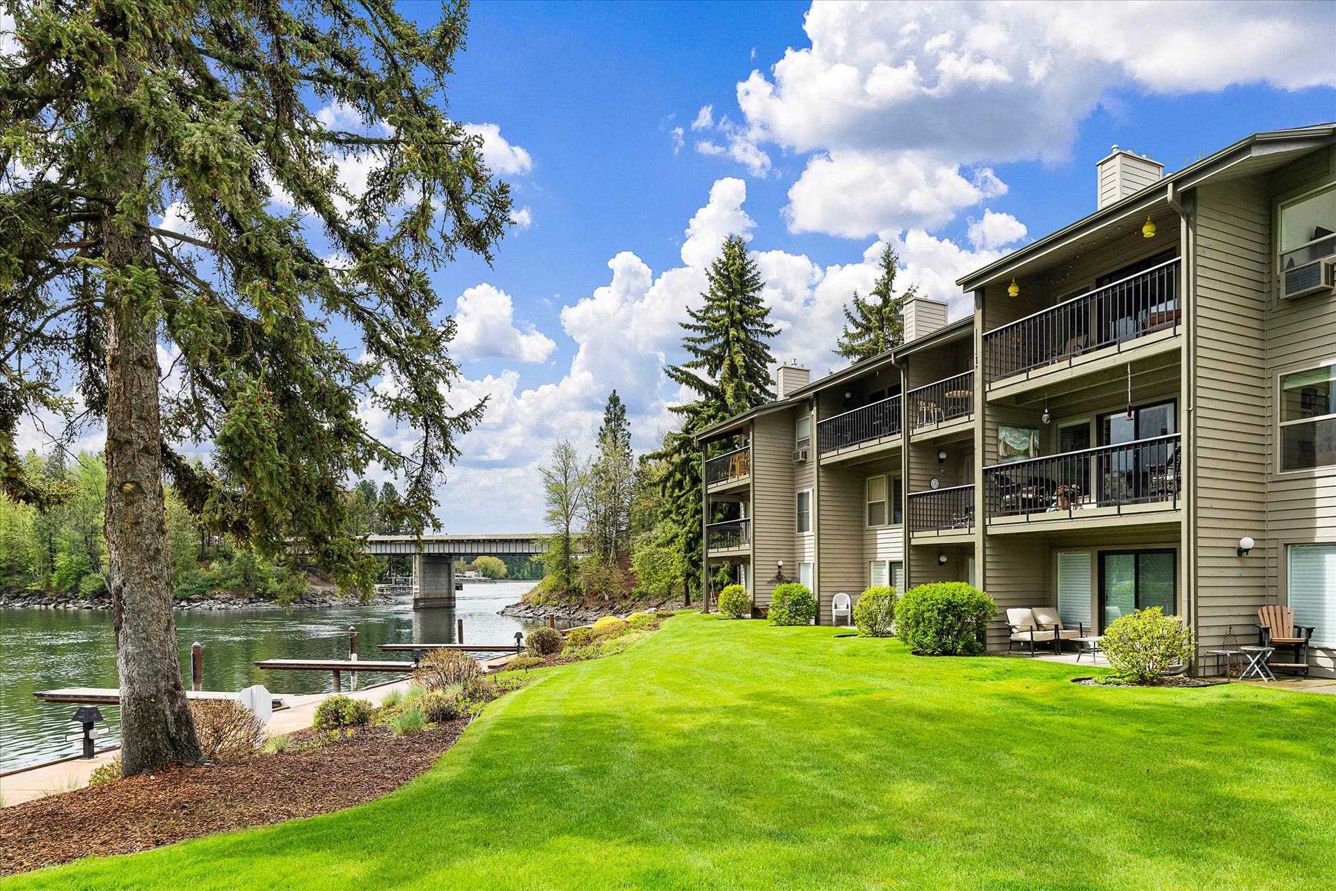 180 Vista Lane, #236, Bigfork, MT 59911 Marina Cay Bayside Lawn - 180 Vista Lane - #236 - Bigfork, Montana 59911 Marina Cay Condo
