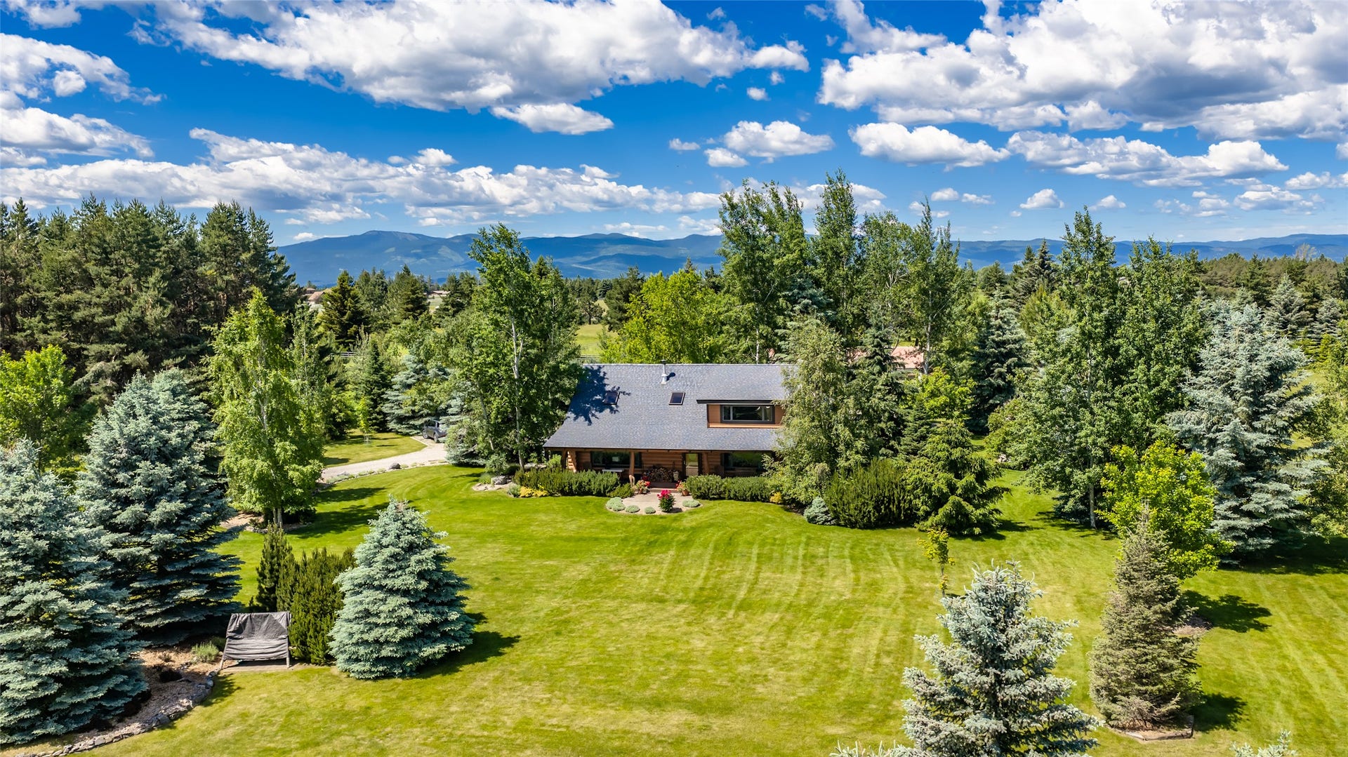 182 Moondance Trail, Bigfork, MT 59911 Privacy!
