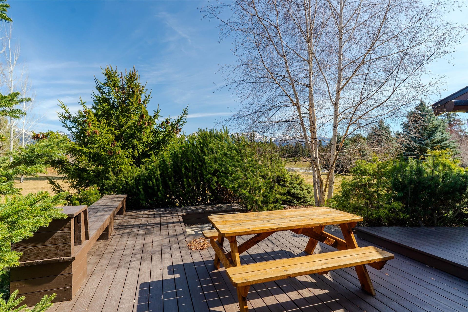 182 Moondance Trail, Bigfork, MT 59911 Outdoor seating area.