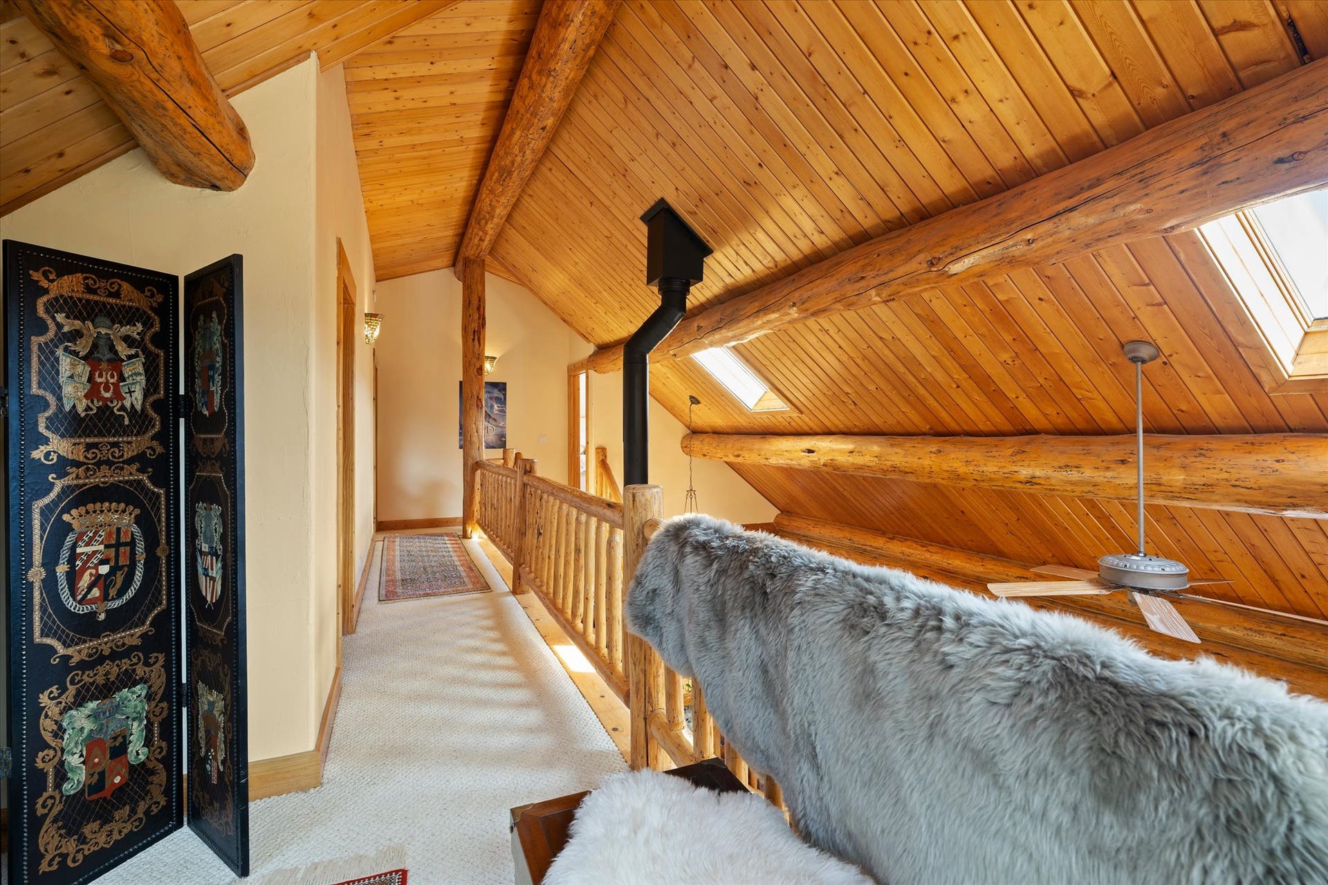 182 Moondance Trail, Bigfork, MT 59911 2nd level nook/office area