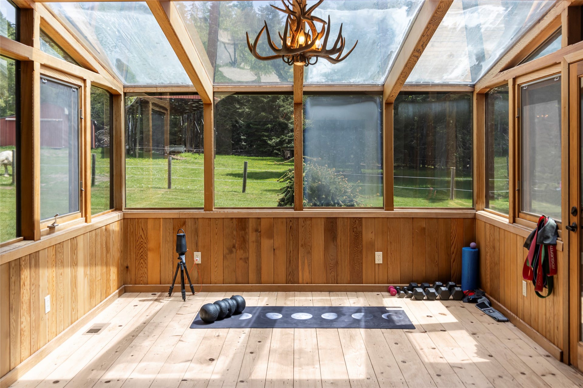 13034 Red Owl Trail, Bigfork, MT 59911 Sunroom