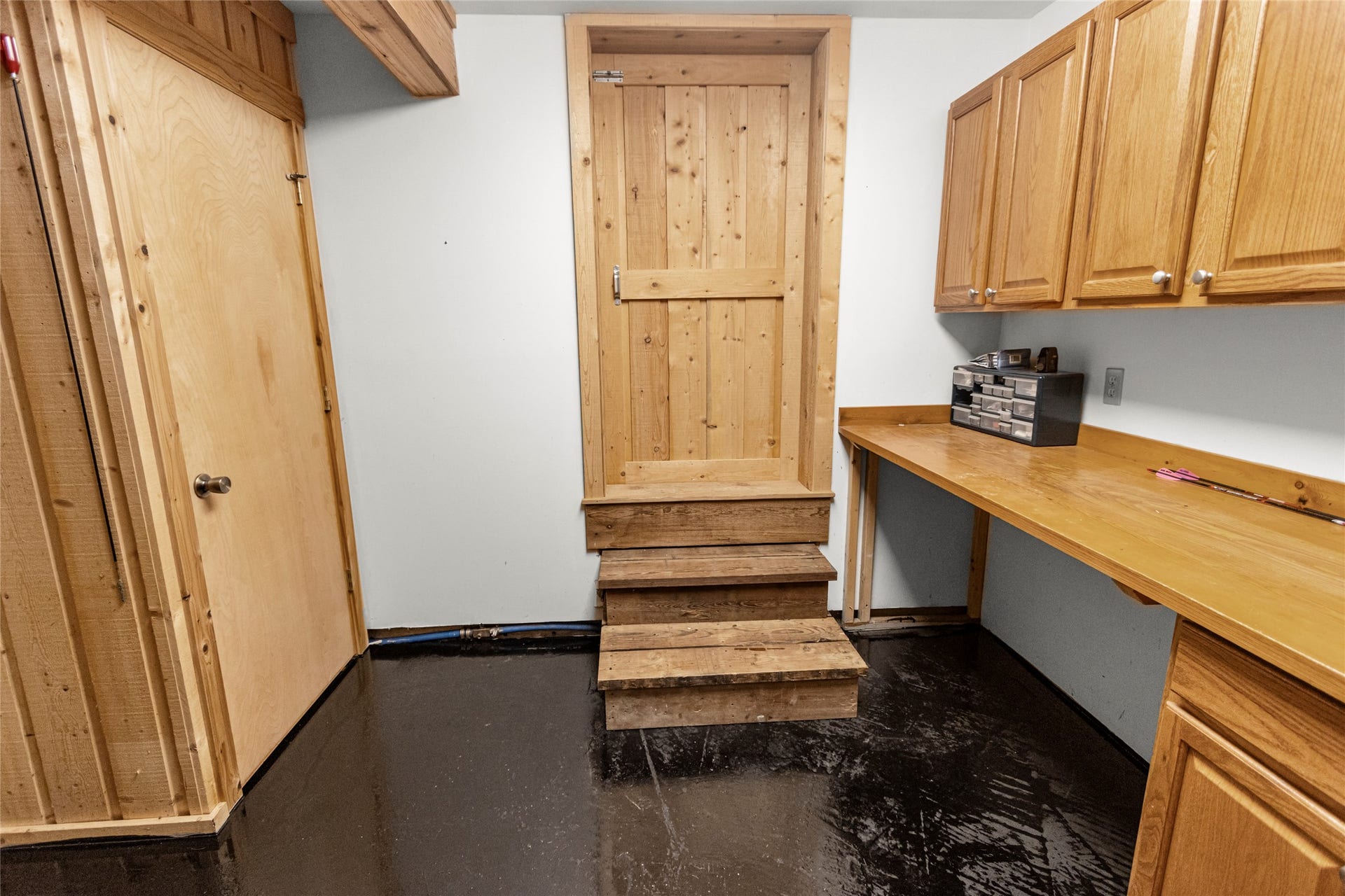 13034 Red Owl Trail, Bigfork, MT 59911 Lower-level Hobby Room