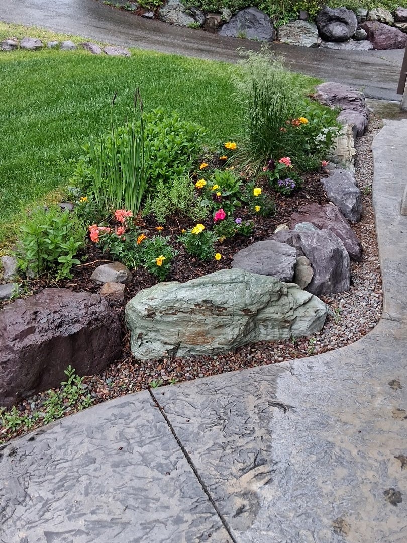 234 Williams Lane, Bigfork, MT 59911 entry gardens