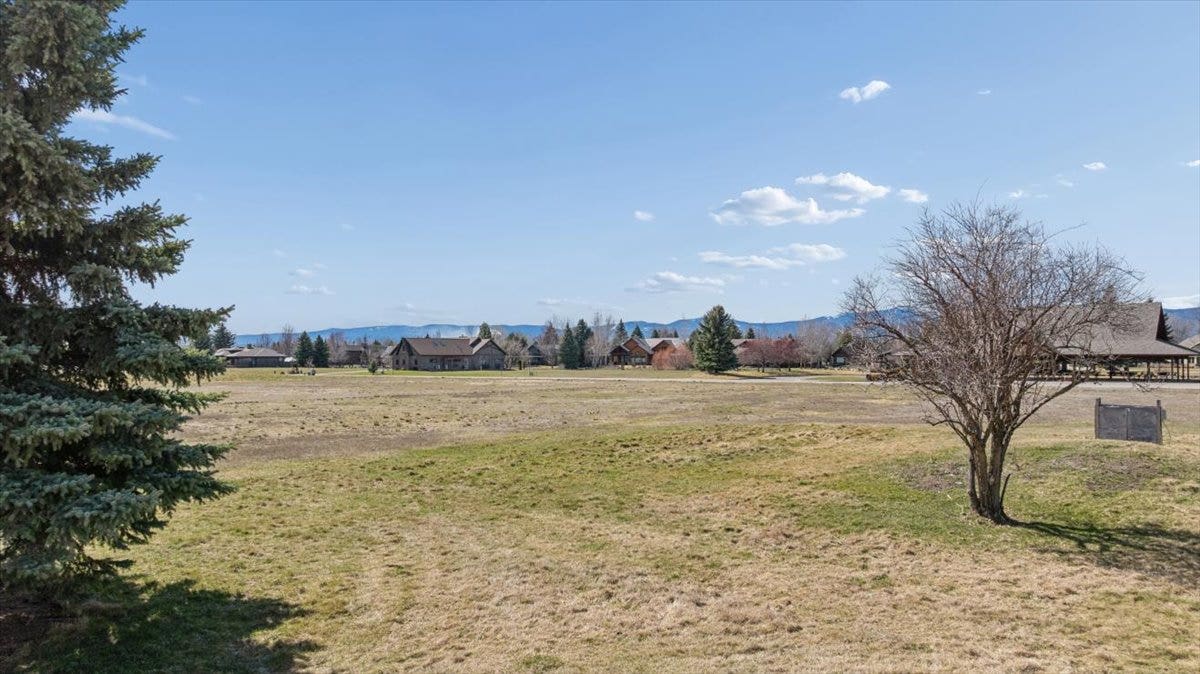 Nhn Holt Drive, Bigfork, MT 59911 Nhn Holt Drive, Bigfork, MT 59911