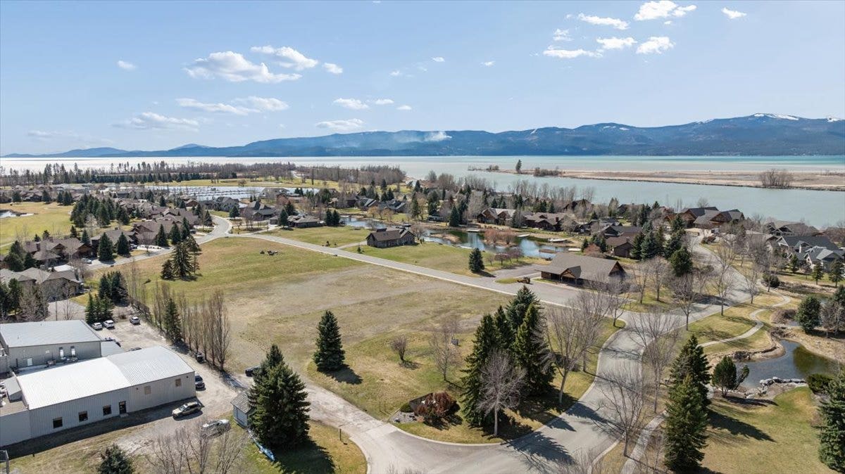 Nhn Holt Drive, Bigfork, MT 59911 Nhn Holt Drive, Bigfork, MT 59911