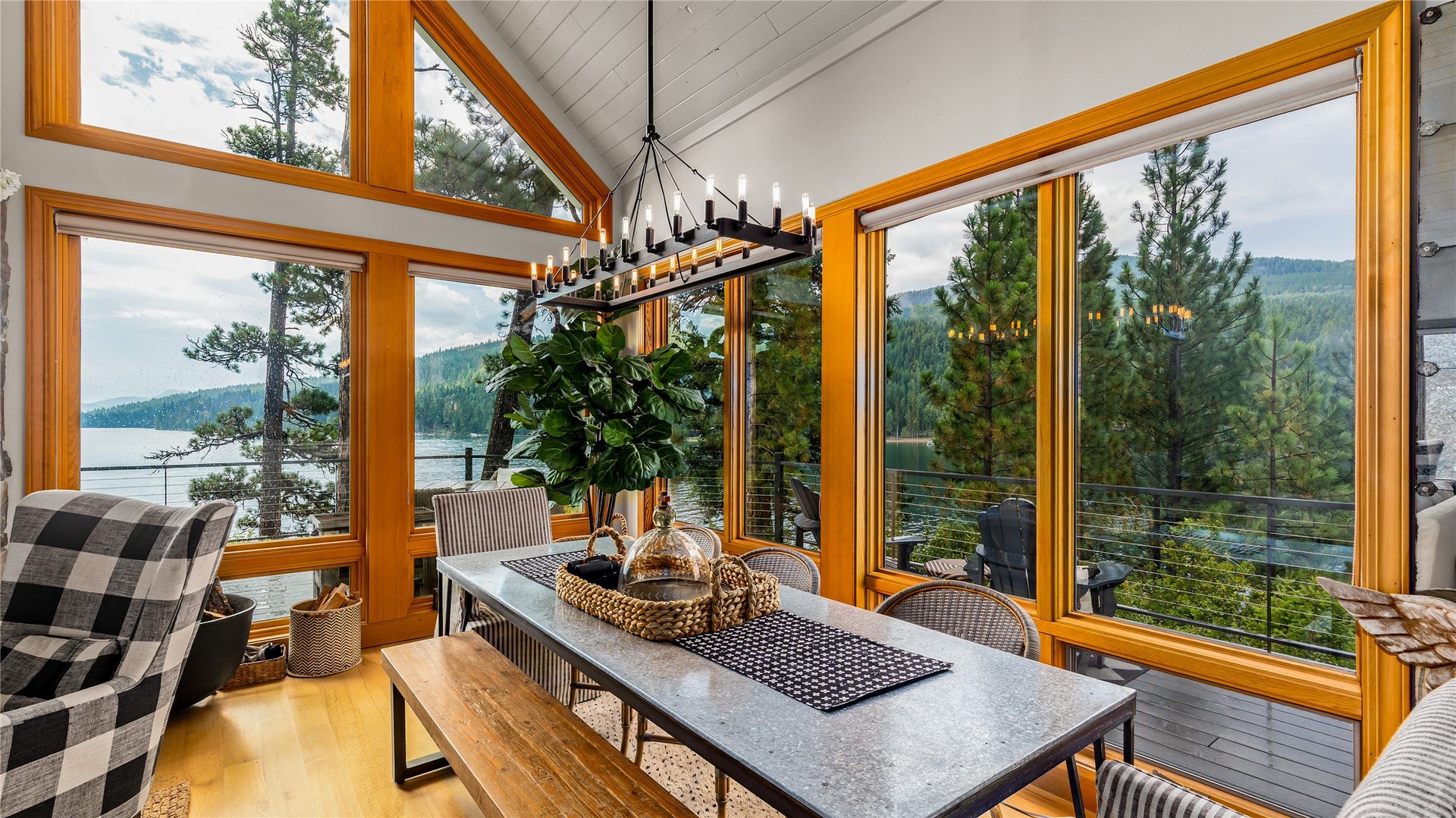 14833 Sunburst Drive, Bigfork, MT 59911 14833 Sunburst Drive, Bigfork, MT 59911