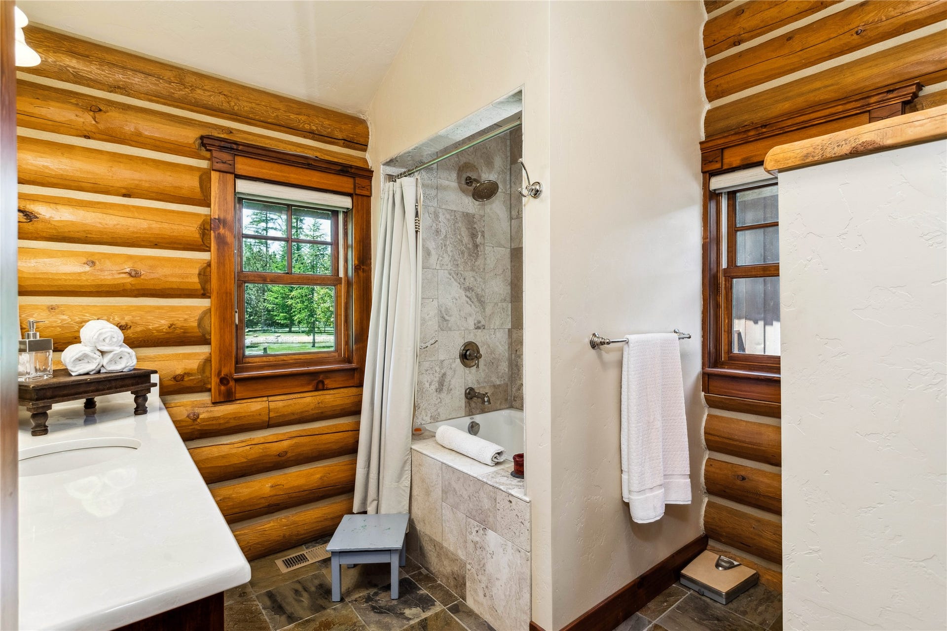 12284 Cygnet Way, Bigfork, MT 59911 Second full bath