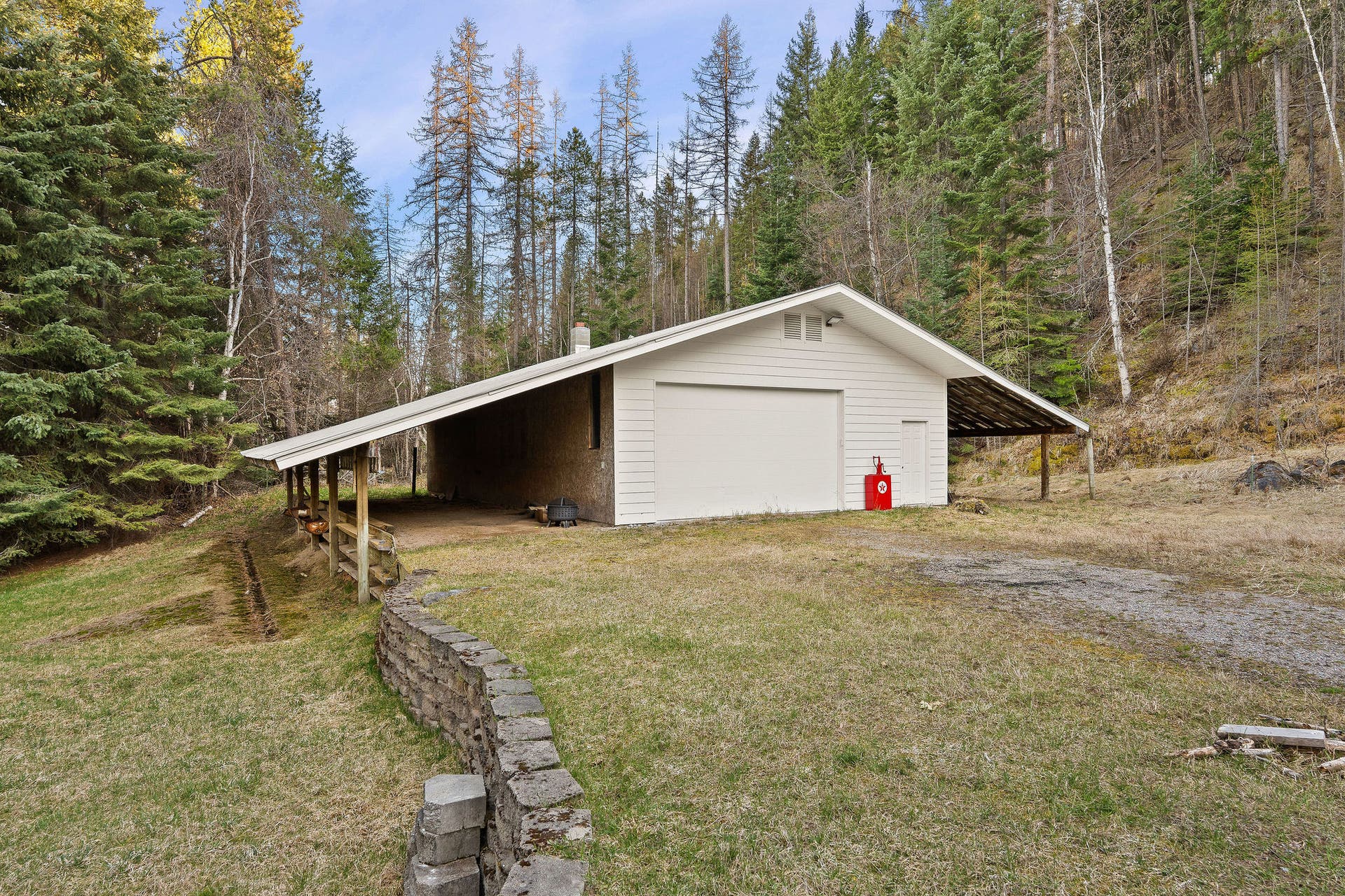 620 Swan River Road, Bigfork, MT 59911 50' x 30' shop