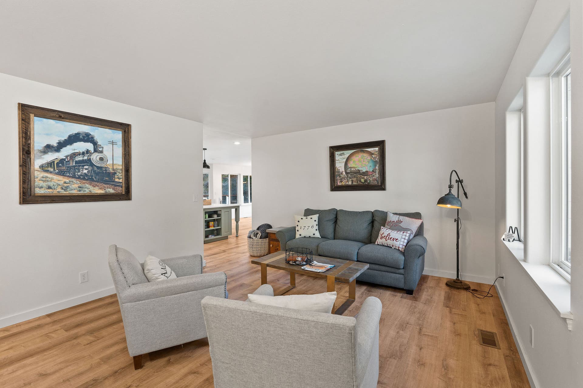 620 Swan River Road, Bigfork, MT 59911 Living room