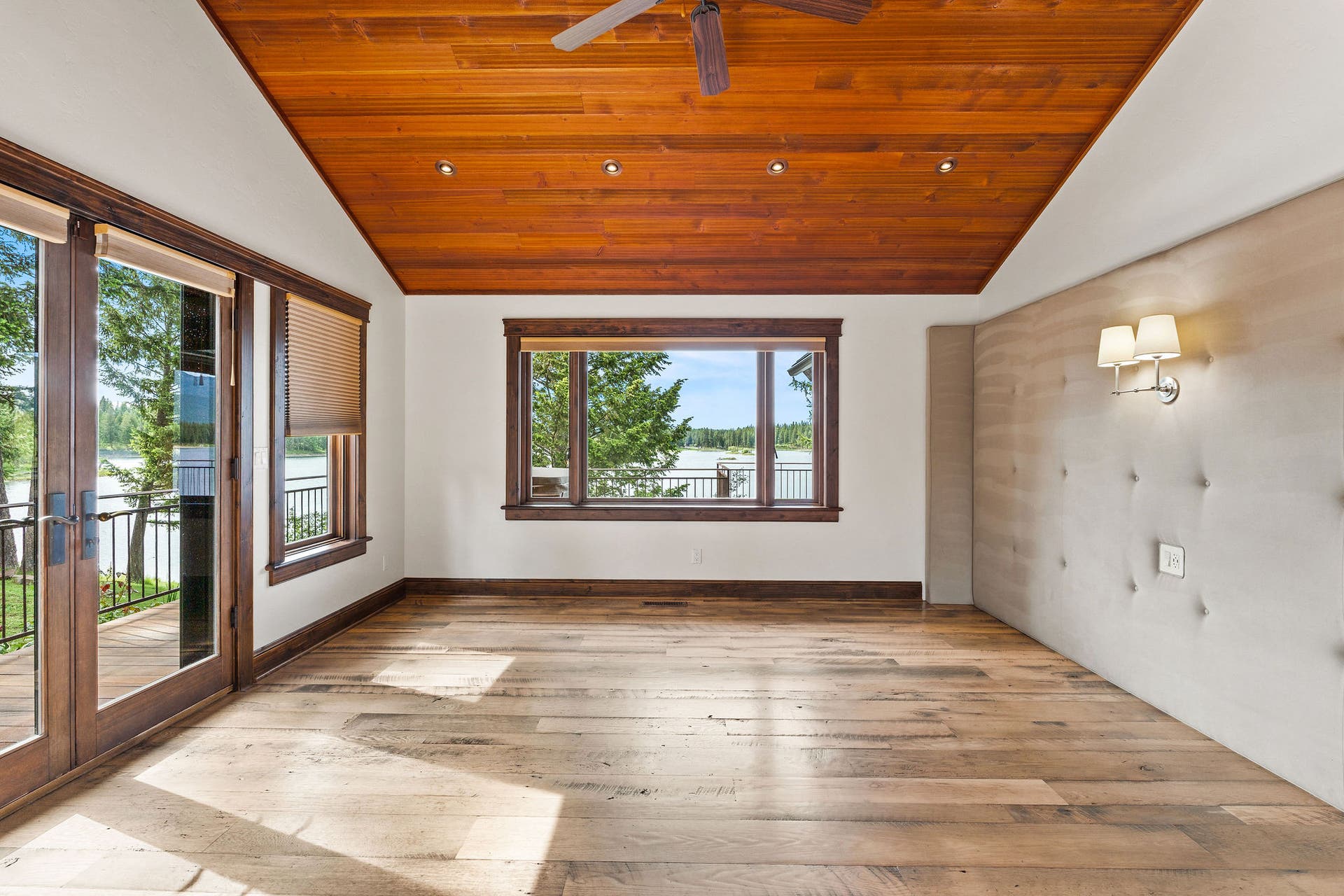 569 E Village Drive, Bigfork, MT 59911 569 E Village Drive, Bigfork, MT 59911