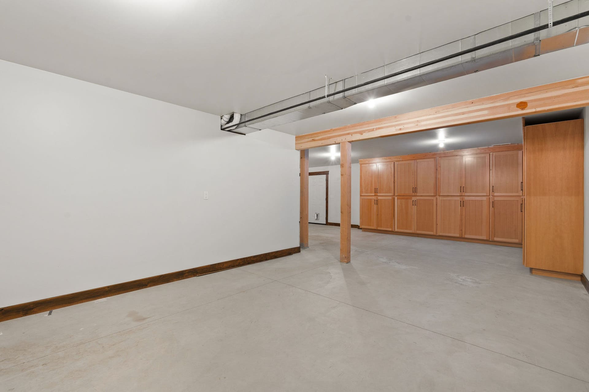 569 E Village Drive, Bigfork, MT 59911 569 E Village Drive, Bigfork, MT 59911