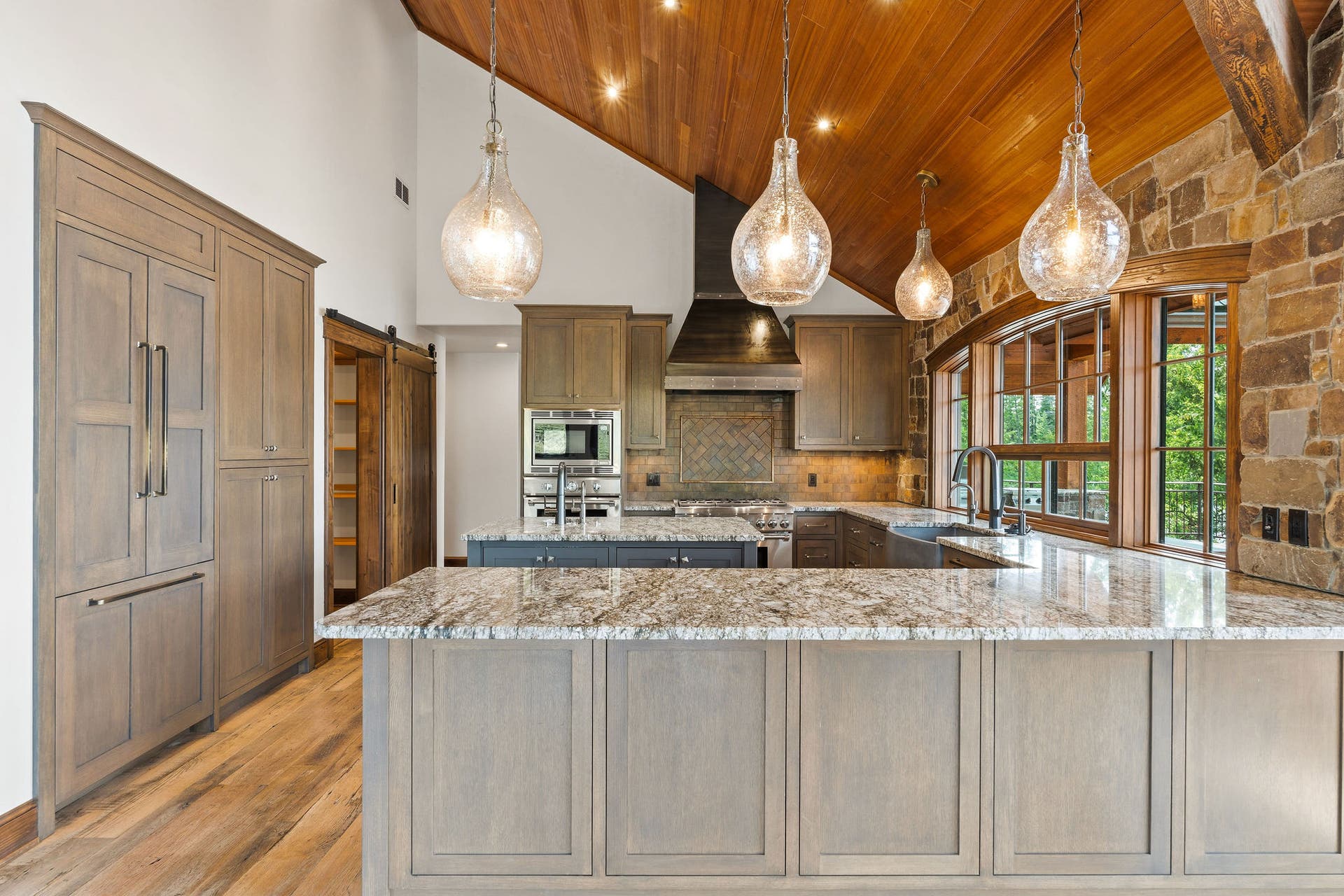 569 E Village Drive, Bigfork, MT 59911 569 E Village Drive, Bigfork, MT 59911