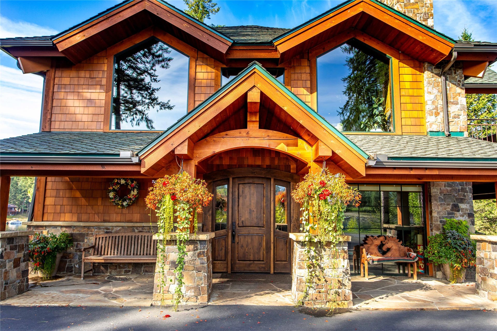 569 E Village Drive, Bigfork, MT 59911 569 E Village Drive, Bigfork, MT 59911