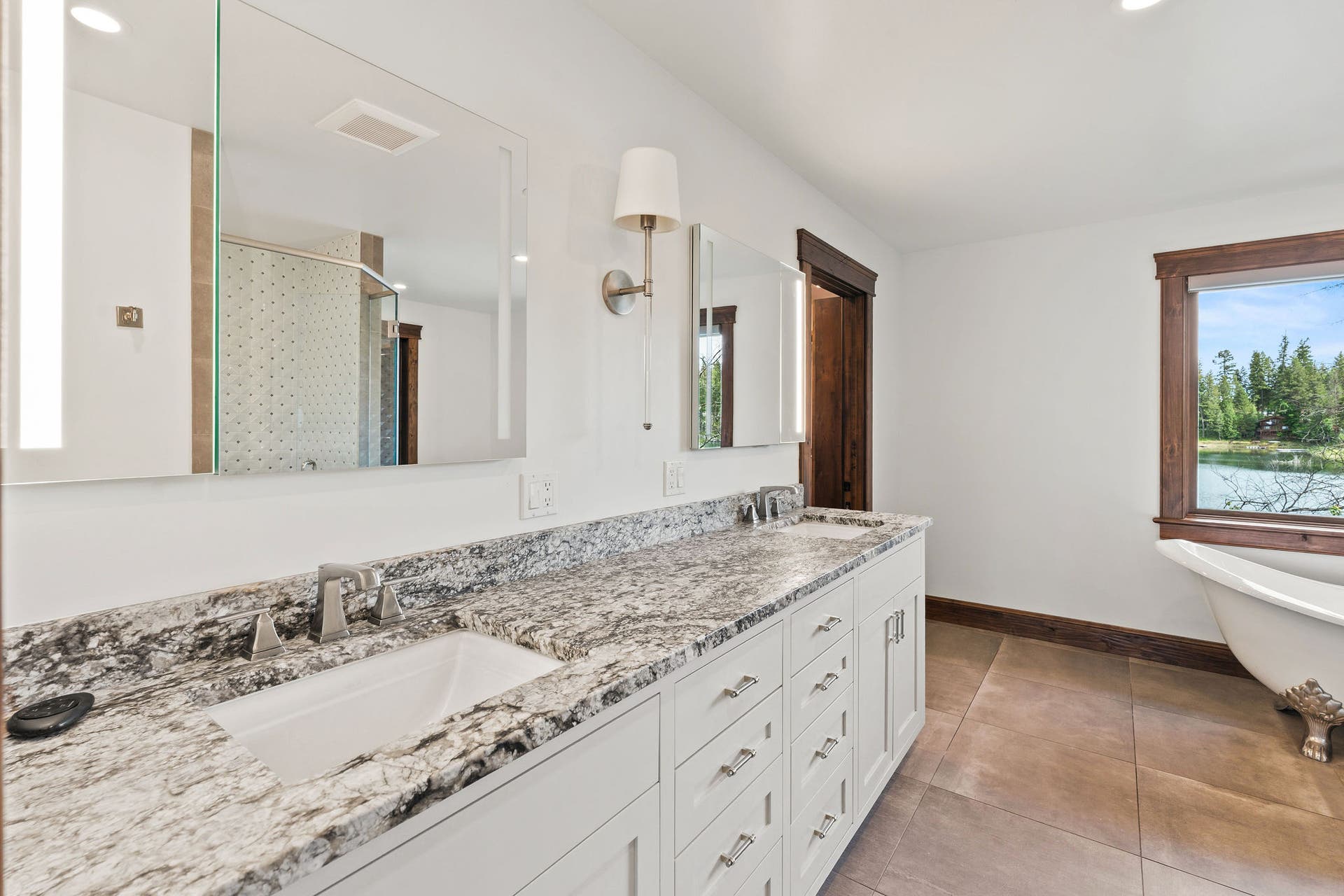 569 E Village Drive, Bigfork, MT 59911 569 E Village Drive, Bigfork, MT 59911