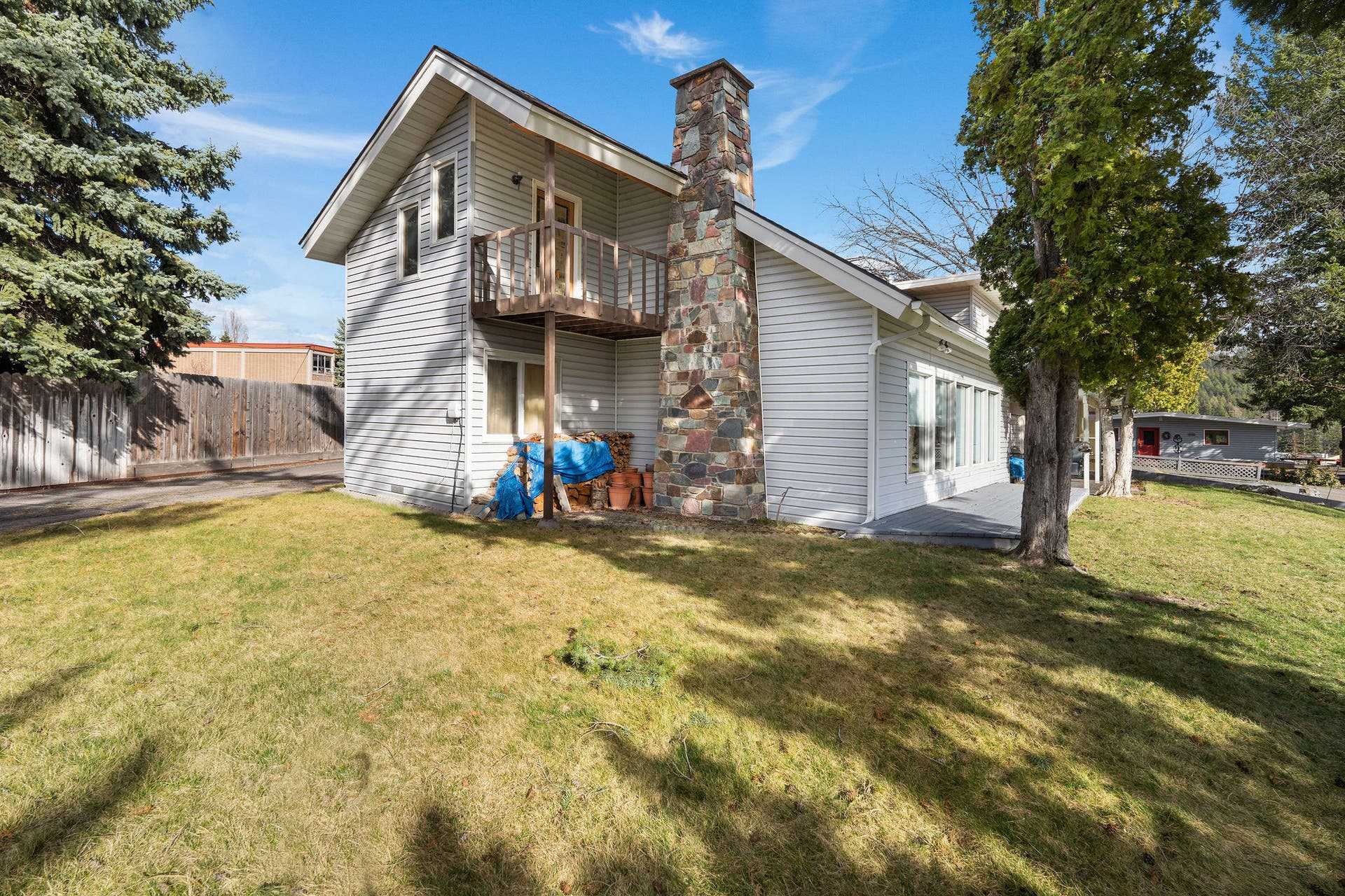 529 Grand Drive, Bigfork, MT 59911 529 Grand Drive, Bigfork, MT 59911