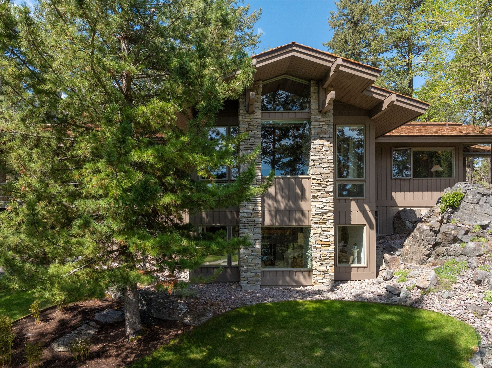 137 & 133 Eagle Bend Drive, Bigfork, MT 59911 137 & 133 Eagle Bend Drive, Bigfork, MT 59911