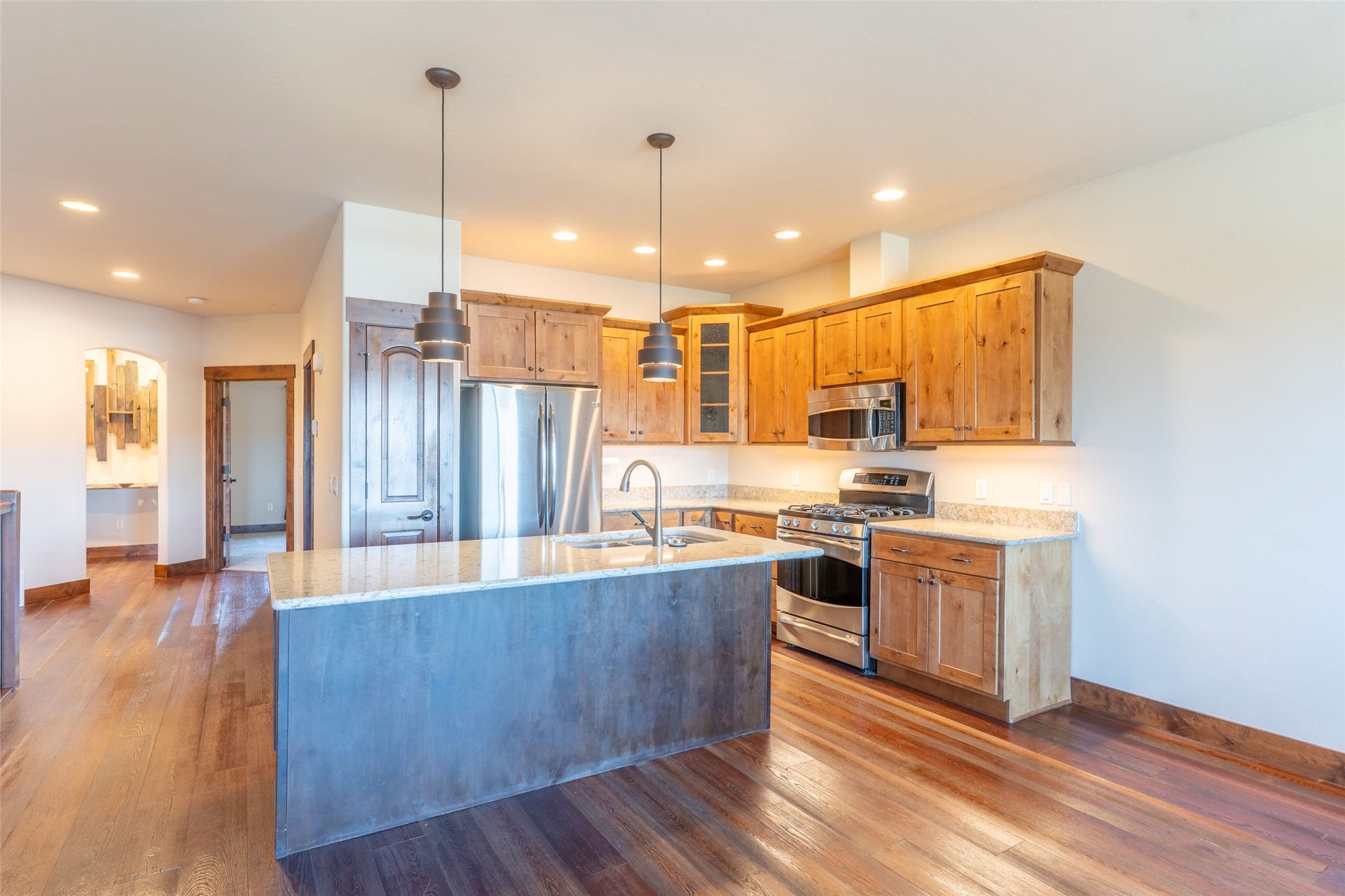 657 Commerce Street, Bigfork, MT 59911 657 Commerce Street, Bigfork, MT 59911