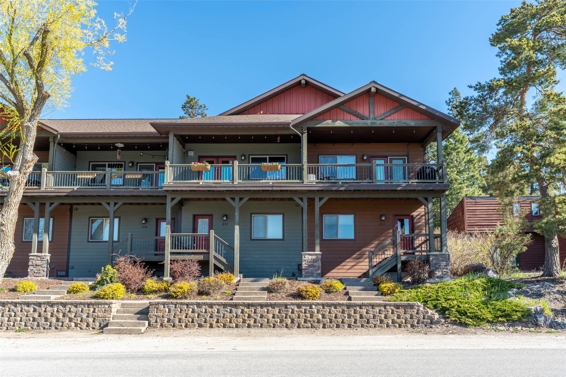 657 Commerce Street, Bigfork, MT 59911 657 Commerce Street, Bigfork, MT 59911