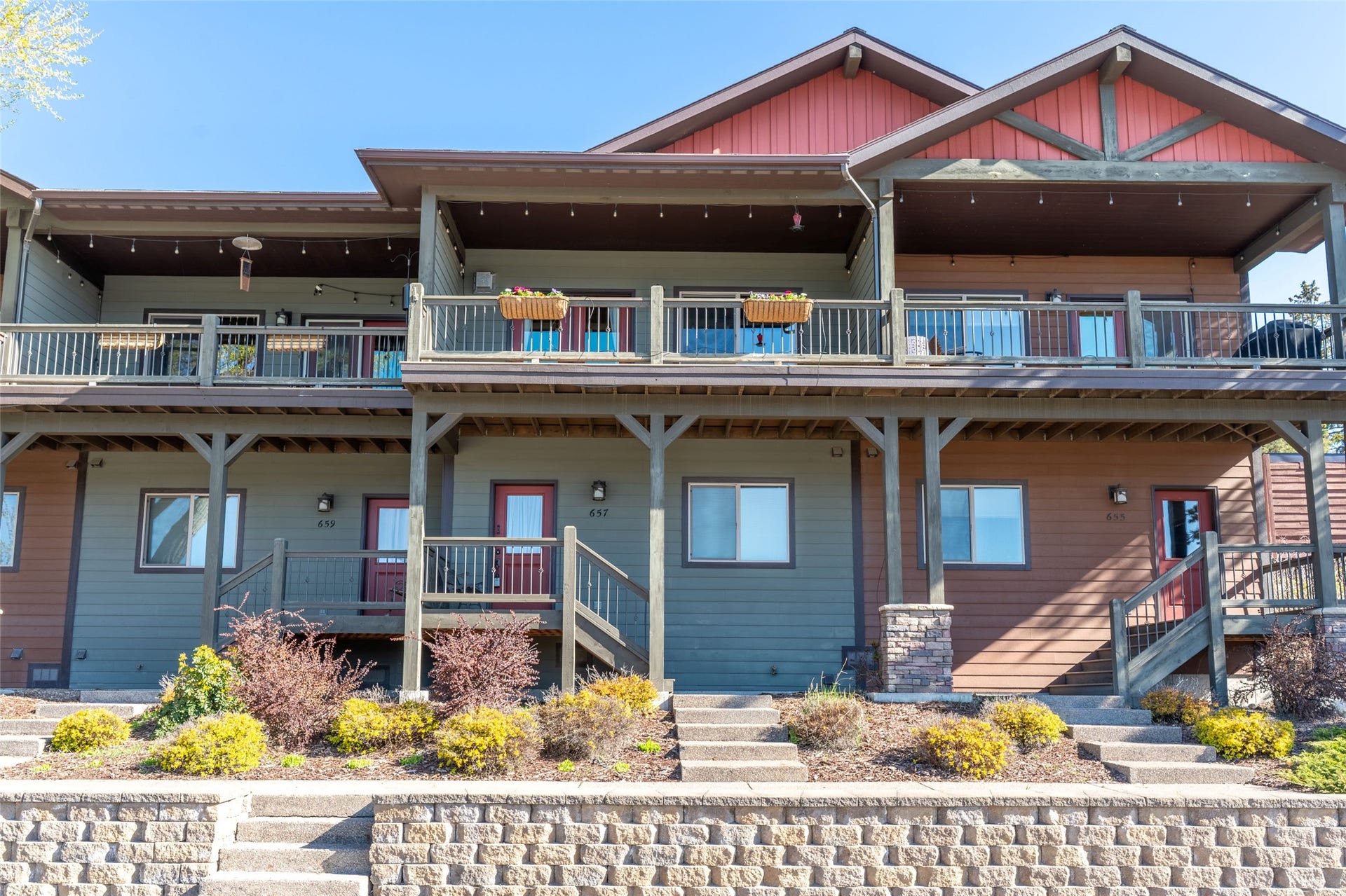 657 Commerce Street, Bigfork, MT 59911 657 Commerce Street, Bigfork, MT 59911