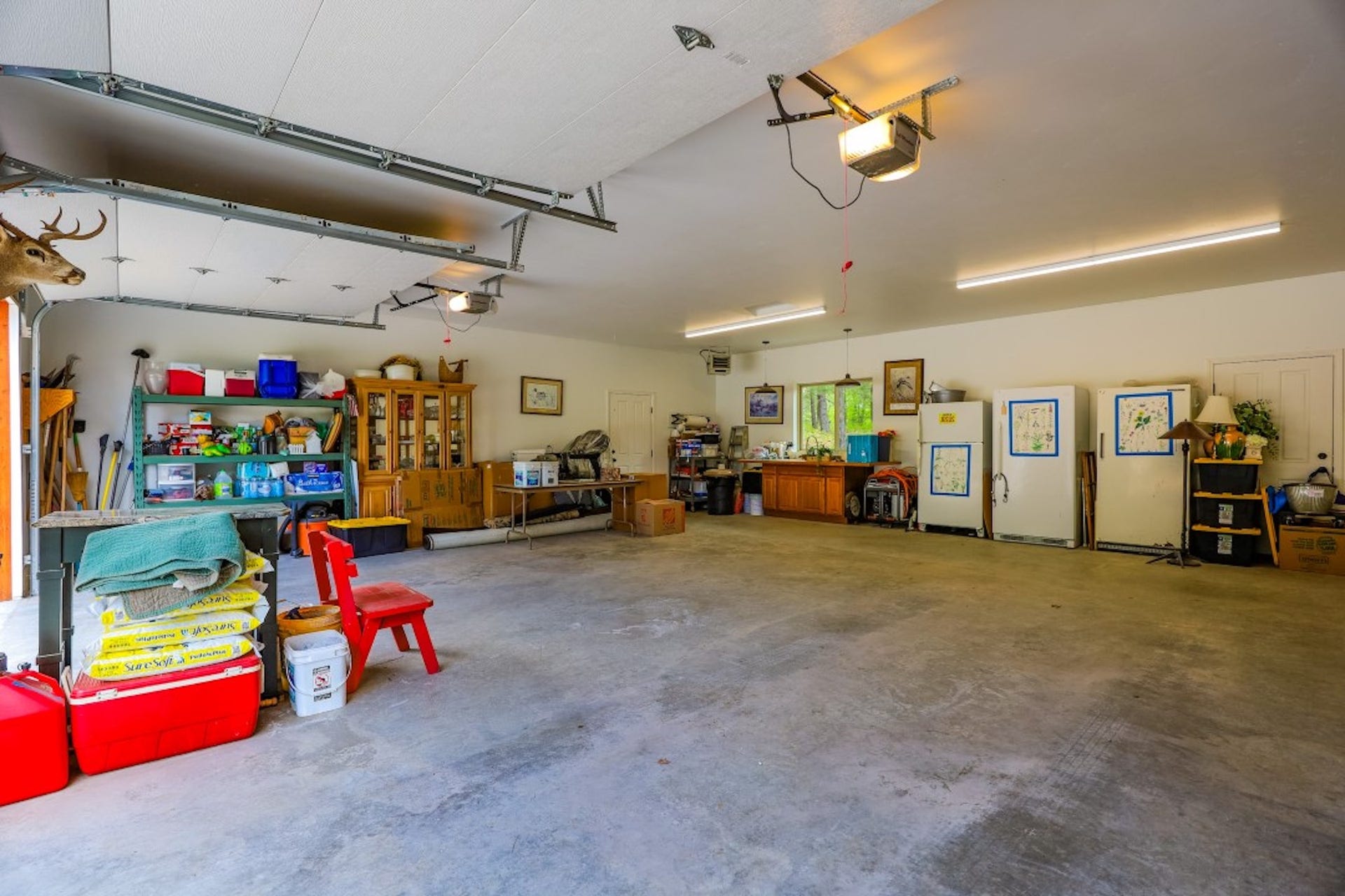 110 Conifer Lane, Bigfork, MT 59911 Attached garage