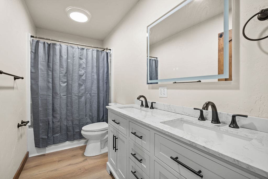 Bathroom 2