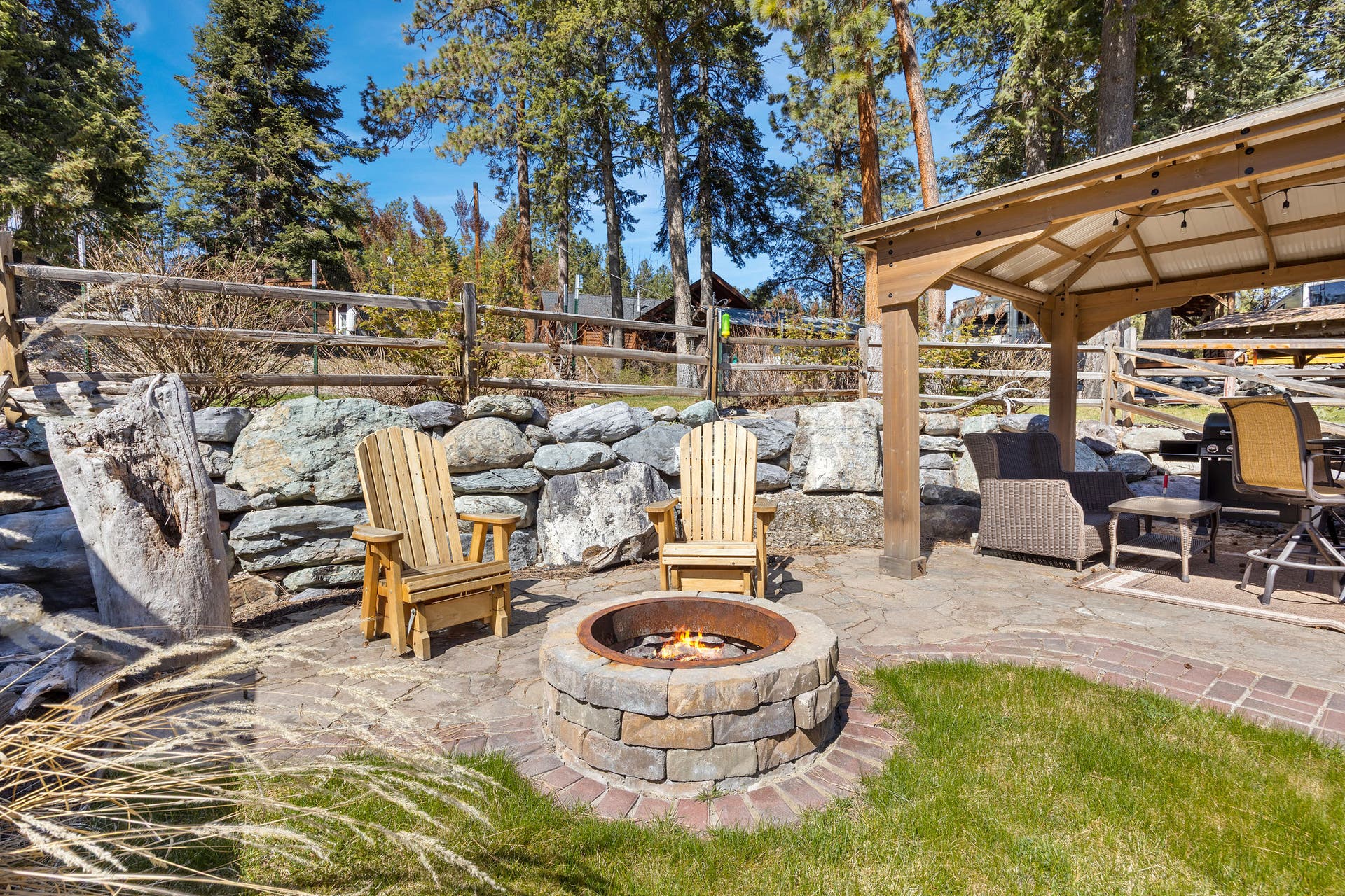 33336 Whitecap Lane, Bigfork, MT 59911 33336 Whitecap Lane, Bigfork, MT 59911