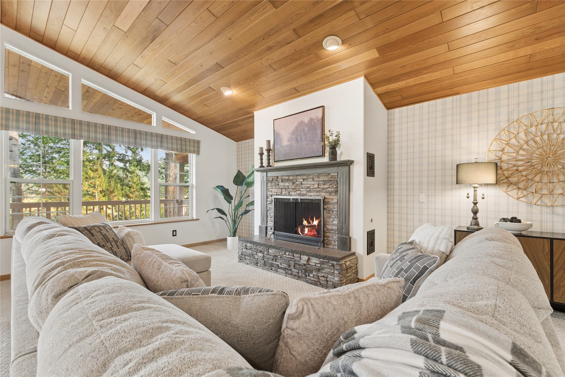 33608 Hilltop Terrace, Bigfork, MT 59911 33608 Hilltop Terrace, Bigfork, MT 59911