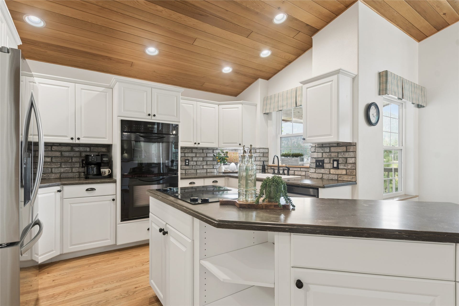 33608 Hilltop Terrace, Bigfork, MT 59911 33608 Hilltop Terrace, Bigfork, MT 59911