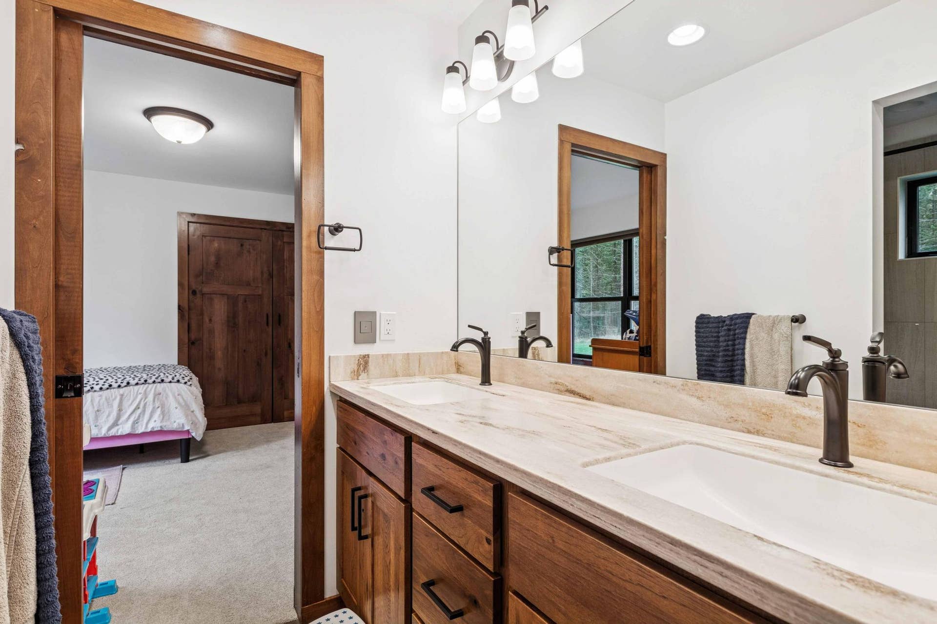 463 and 465 Deer Creek Road, Lakeside, MT 59922 463 Deer Creek Road, Lakeside, MT