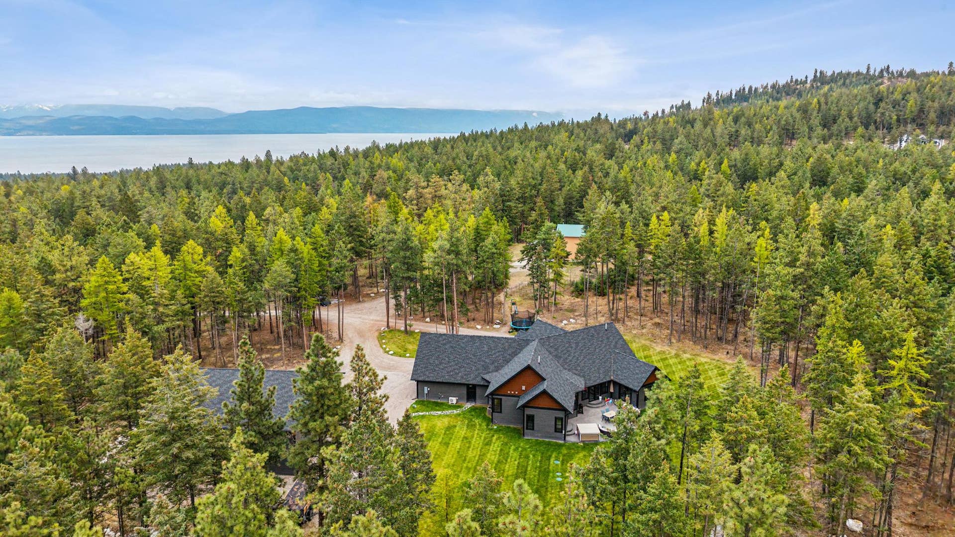 463 and 465 Deer Creek Road, Lakeside, MT 59922 Welcome to 463 and 465 Deer Creek Road in Lakeside, Montana!
