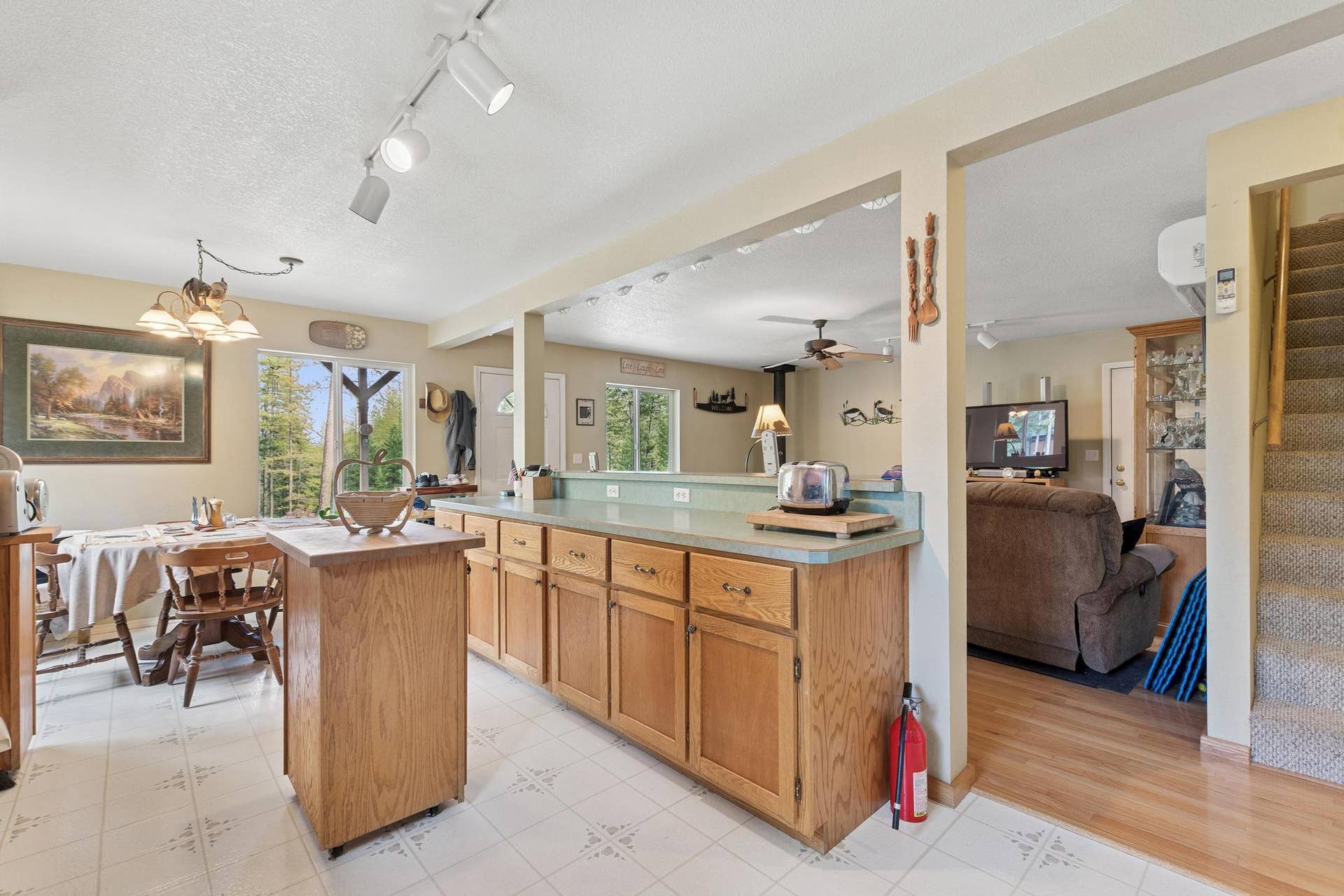 463 and 465 Deer Creek Road, Lakeside, MT 59922 465 Deer Creek Road, Lakeside, MT