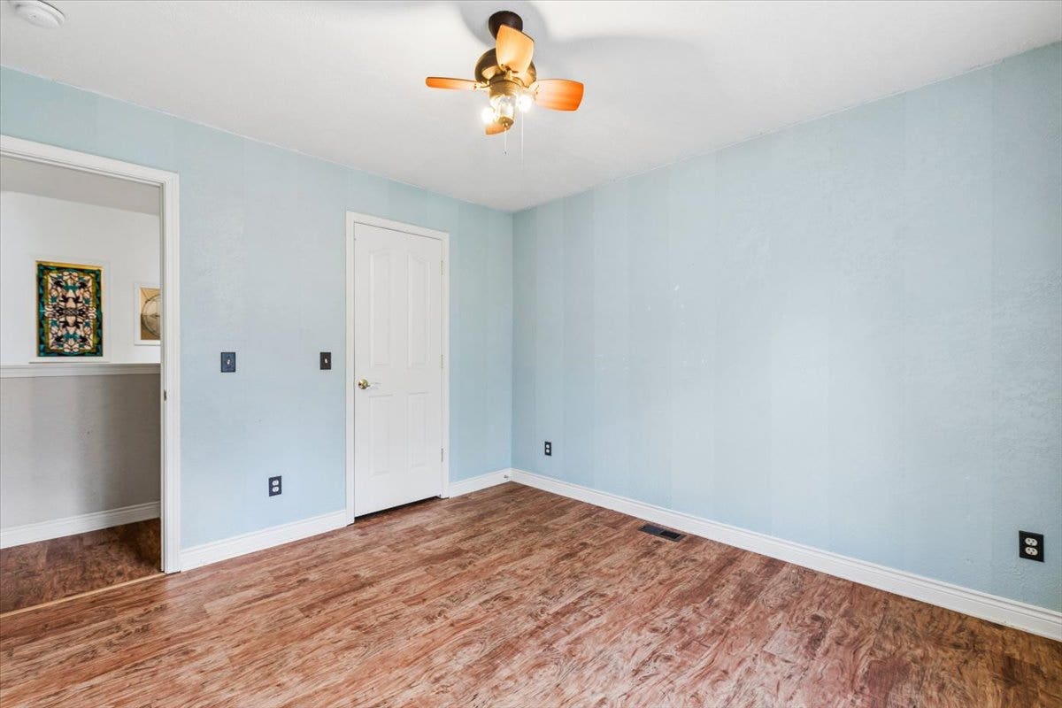 108 Sunrise Terrace, #D, Bigfork, MT 59911 Guest bedroom 1