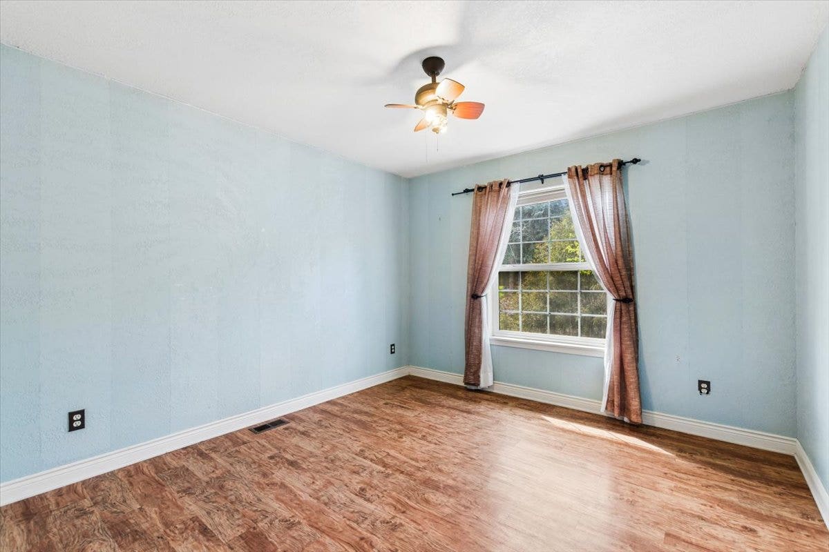 108 Sunrise Terrace, #D, Bigfork, MT 59911 Guest bedroom 1