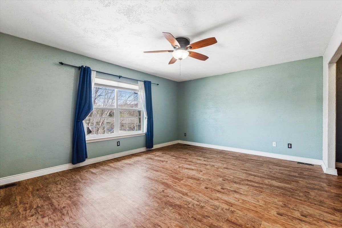108 Sunrise Terrace, #D, Bigfork, MT 59911 Primary bedroom