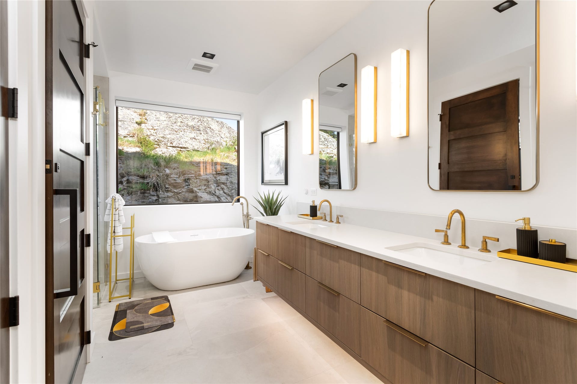 48 Eagle Rock Drive, Bigfork, MT 59911 Primary Ensuite Bath